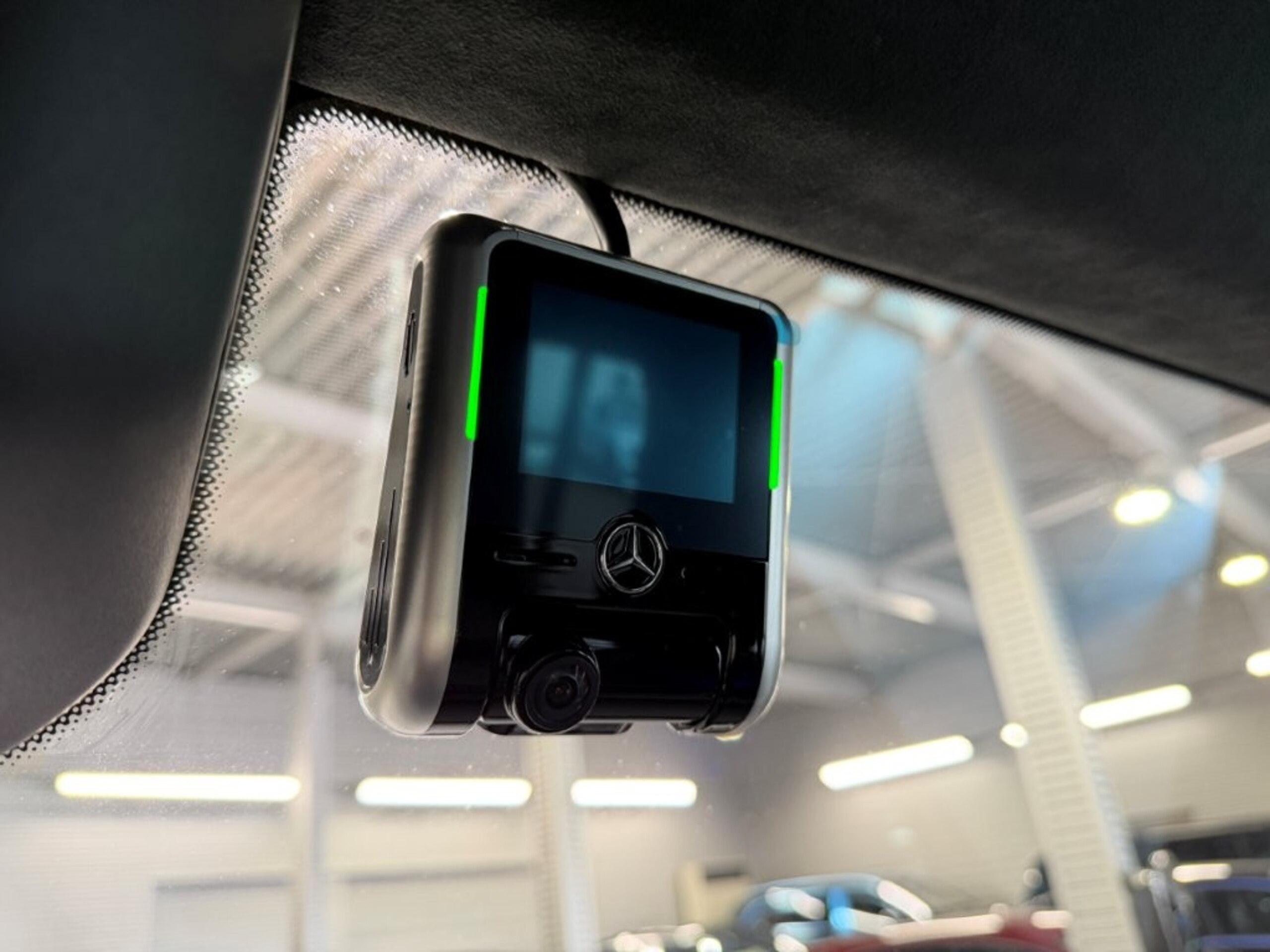 2025 Mercedes-Benz G-Class - メルセデス・ベンツ Gクラス G580 ウィズ EQ テクノロジー エディション1 4WD 左ハンドル ガラスS/R オパリスホワイトマグノ ブルメスタサウンド ステアリングヒーター Fメモリー付パワーシート&ヒーター&ベンチレーター&リラクゼーション&ダイナミックシート ナイトPKG ドラレコ