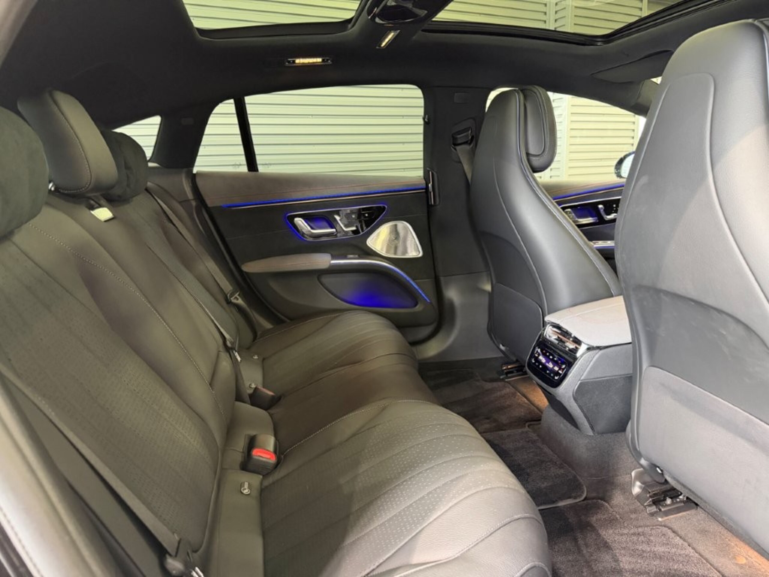 2024 Mercedes-Benz EQS - メルセデス・ベンツ EQS 450プラス AMGラインパッケージ MP202301 左ハンドル リアコンフォートPKG パノラミックS/R ブルメスタサウンド ヘッドアップディスプレイ Fメモリー付パワーシート FRベンチレーター&ヒーター パワーゲート/フットオープナー ワイヤレスチャージ