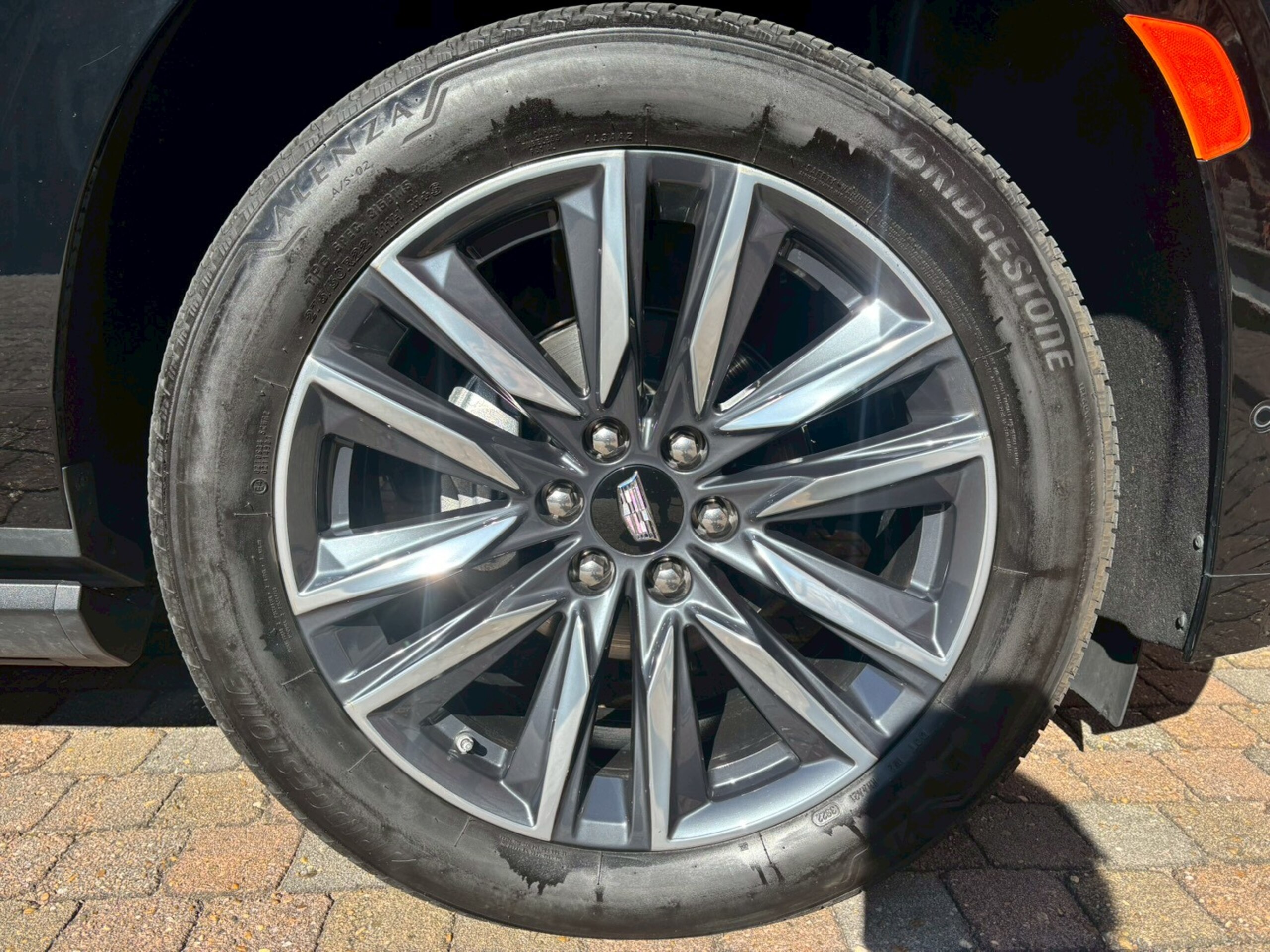 2023 Cadillac Escalade - キャデラック エスカレード スポーツ 4WD ワンオーナー/ブラックレザーシート/サンルーフ/AKGスピーカー/リアモニター/電動サイドステップ/クールボックス/エンハンスナイトビジョン/ヘッドアップディスプレイ/LEDアンビエントライト/360度カメラ/ACC/ETC