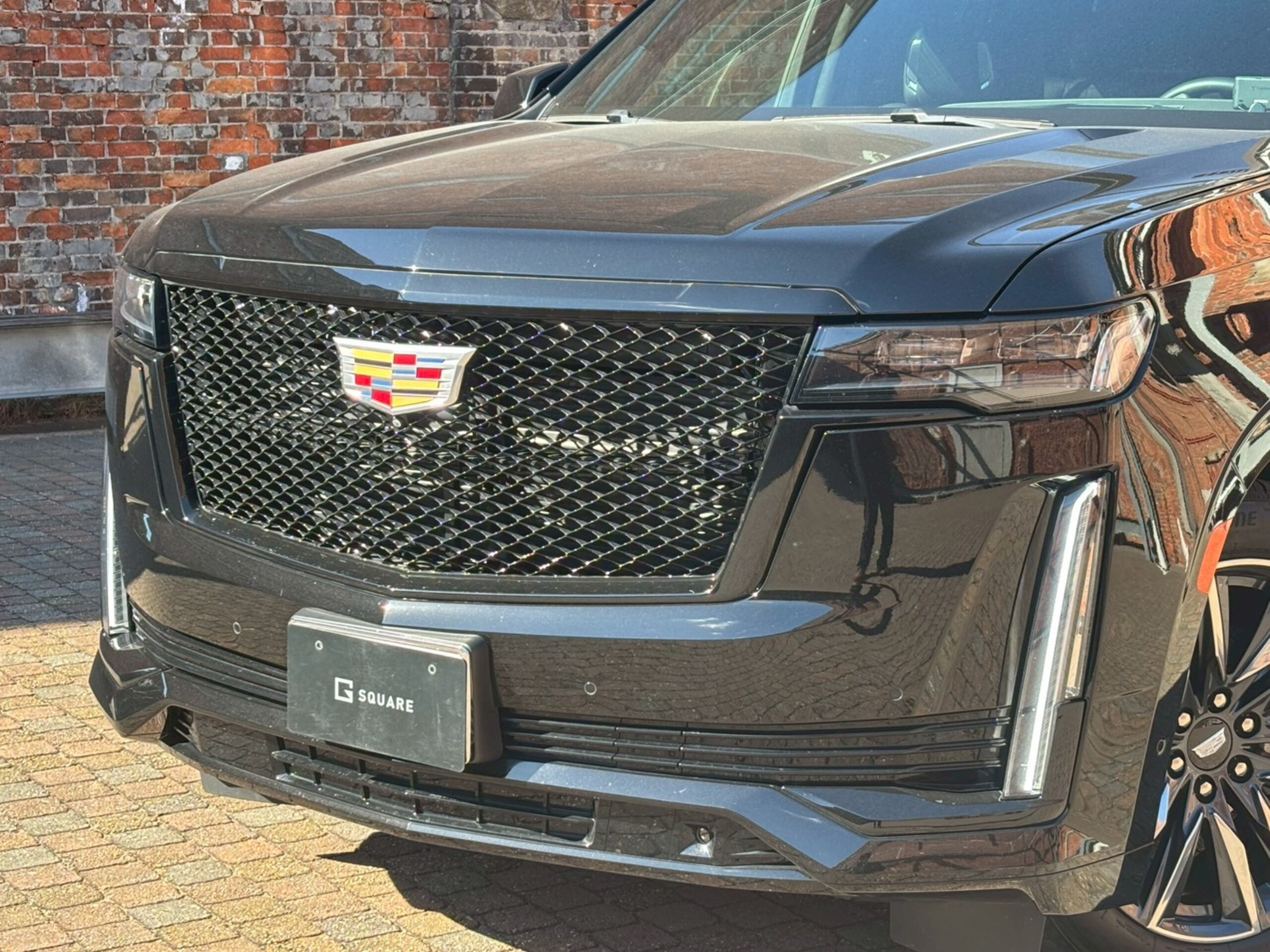 2023 Cadillac Escalade - キャデラック エスカレード スポーツ 4WD ワンオーナー/ブラックレザーシート/サンルーフ/AKGスピーカー/リアモニター/電動サイドステップ/クールボックス/エンハンスナイトビジョン/ヘッドアップディスプレイ/LEDアンビエントライト/360度カメラ/ACC/ETC