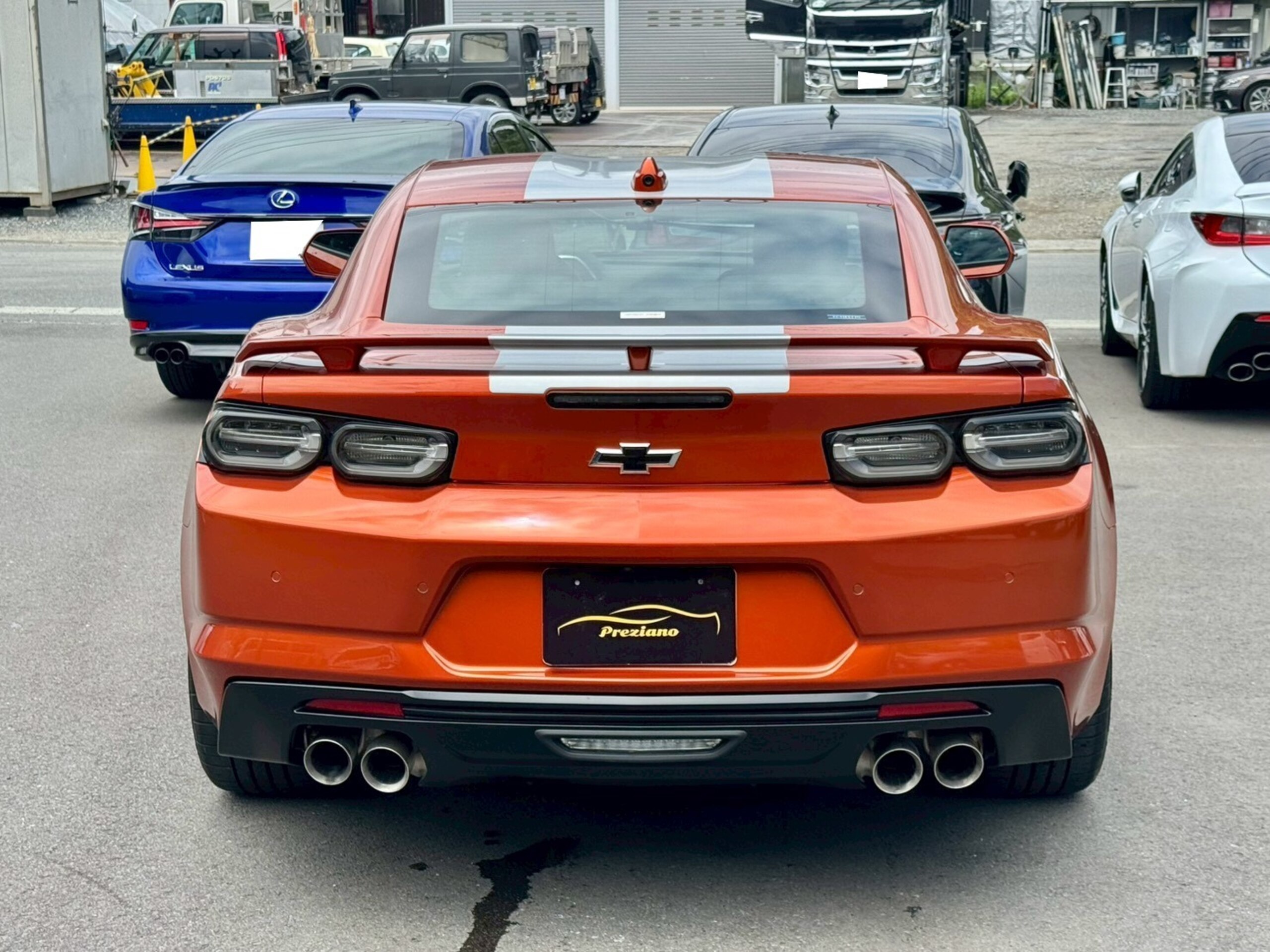 2023 Chevrolet Camaro - シボレー カマロ ビビッドオレンジ エディション ワンオーナー 国内20台限定特別仕様車 専用ボディ色ビビットオレンジメタリック シルバーセンターデカール ブラックRECARO製パフォーマンスシート 純正OPエアロ 純正OP20インチブラックAW