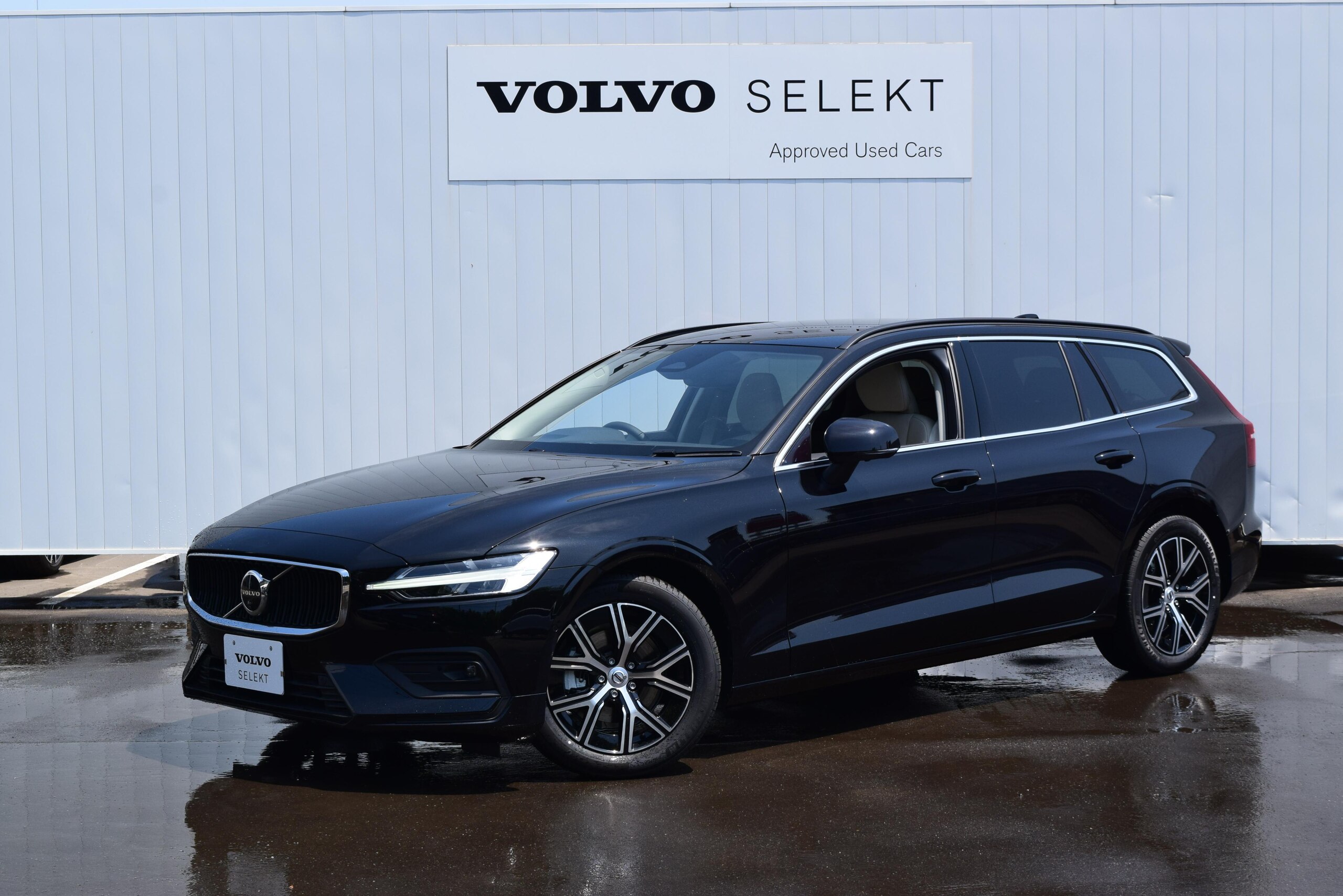 2024 Volvo V60 - 2024 فولفو V60