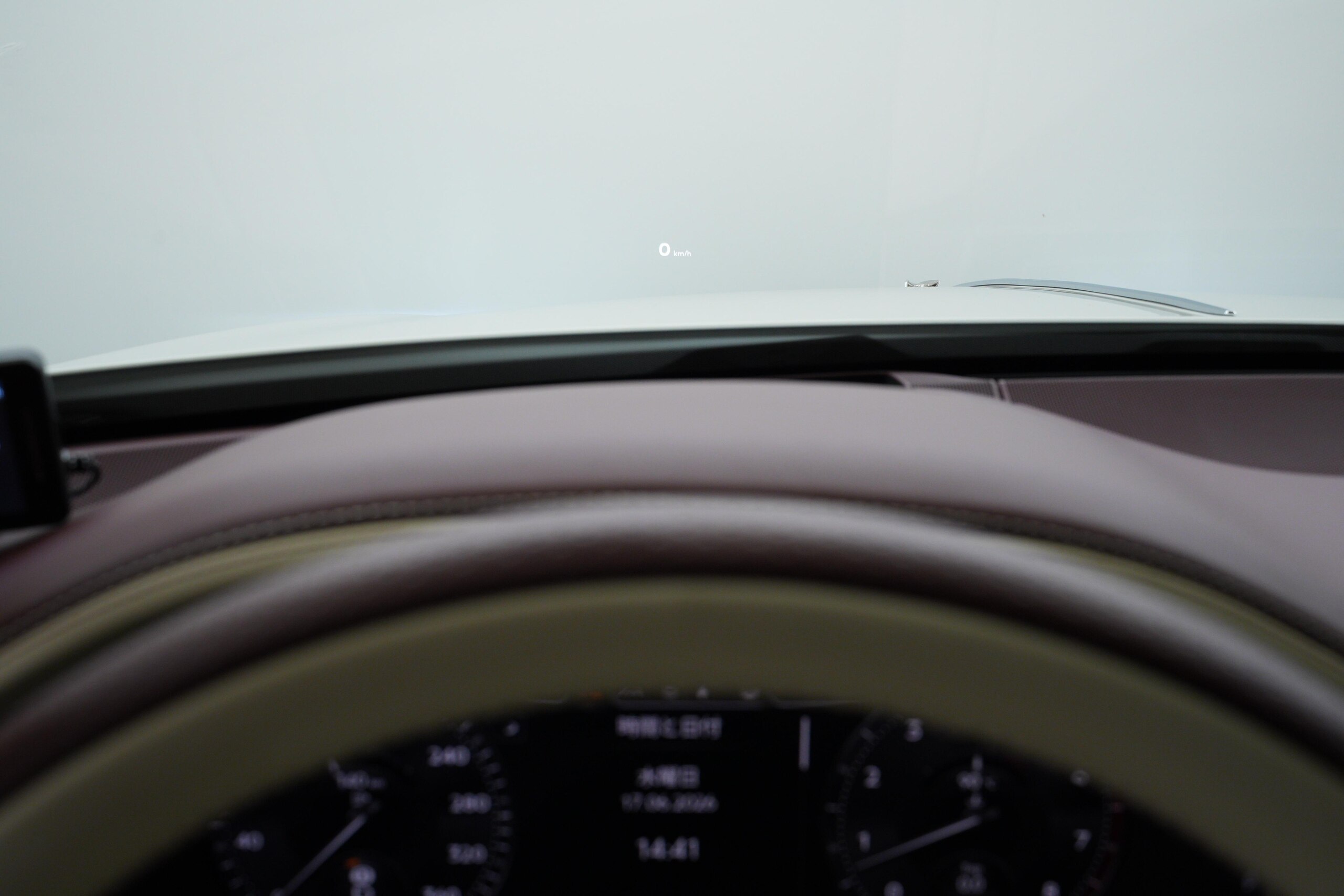 2023 Bentley Flying Spur - ベントレー フライングスパー スピード 4WD 1オーナー OP597 白/ワイン革 スタイリング/ツーリングSPEC イルミラジエーターマスコット ローテーションディスプレイ ダイヤモンドナーリング シートパイピング ステアリングヒーター シティスペック