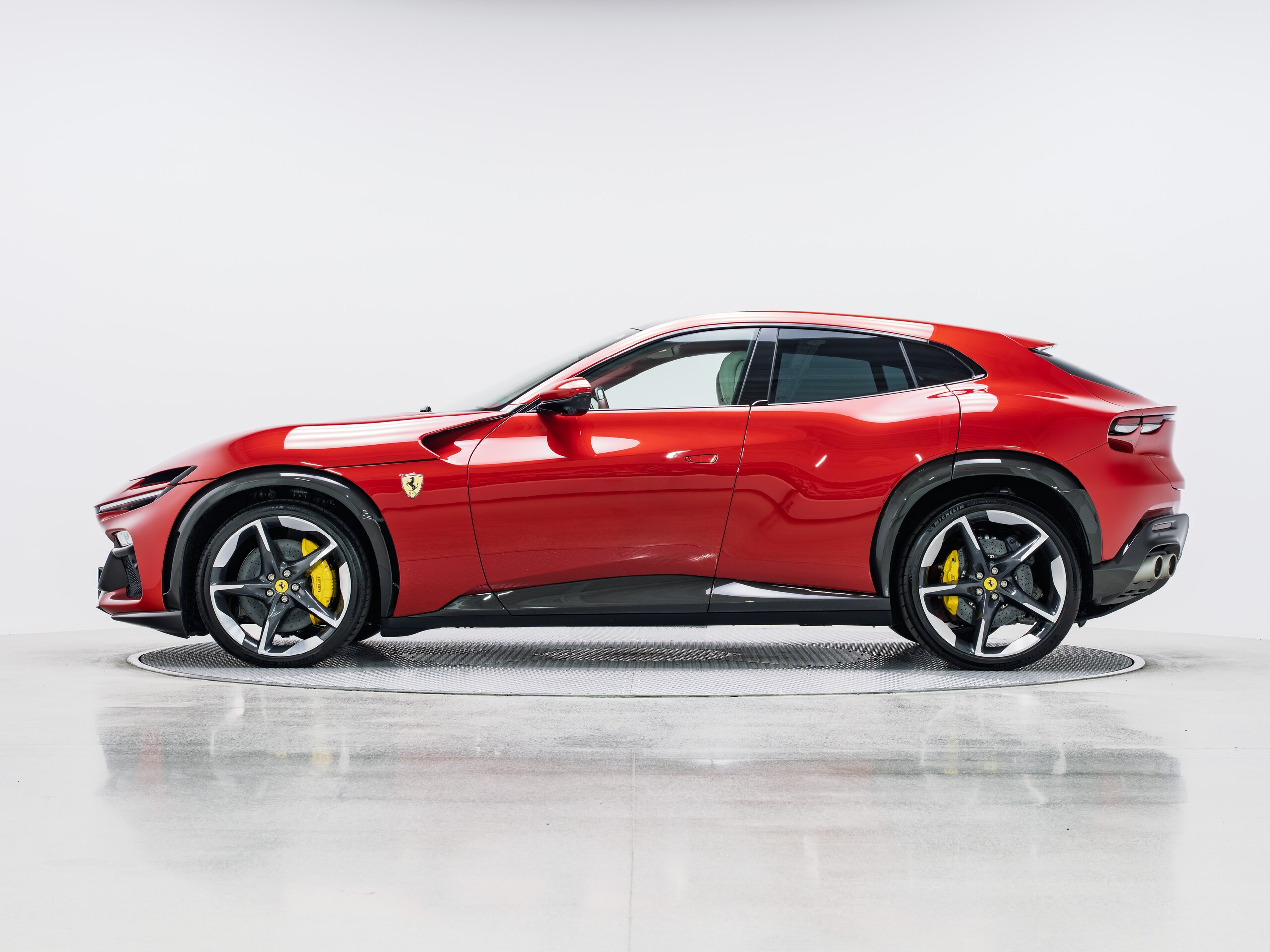 2024 Ferrari Purosangue - 2024 فيراري Purosangue