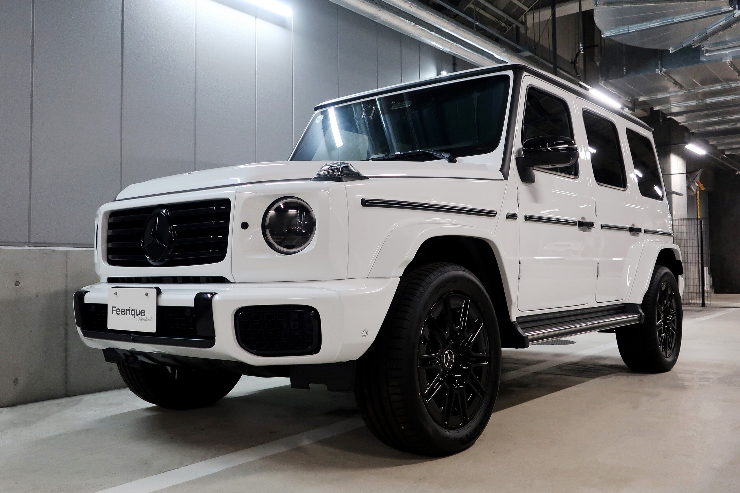2026 Mercedes-Benz G-Class - メルセデス・ベンツ Gクラス G450d AMGラインパッケージ (ISG) ディーゼルターボ 4WD MP202601 AMG LINE 20AW ナイトPKG ManufakturprogramPlus Fスリーポインテッドスター&Sタイヤマーク& G450dエンブレムグロスブラック opオバリスホワイトM AMGプレミアフロアマット Dレコーダー op436 左H D車
