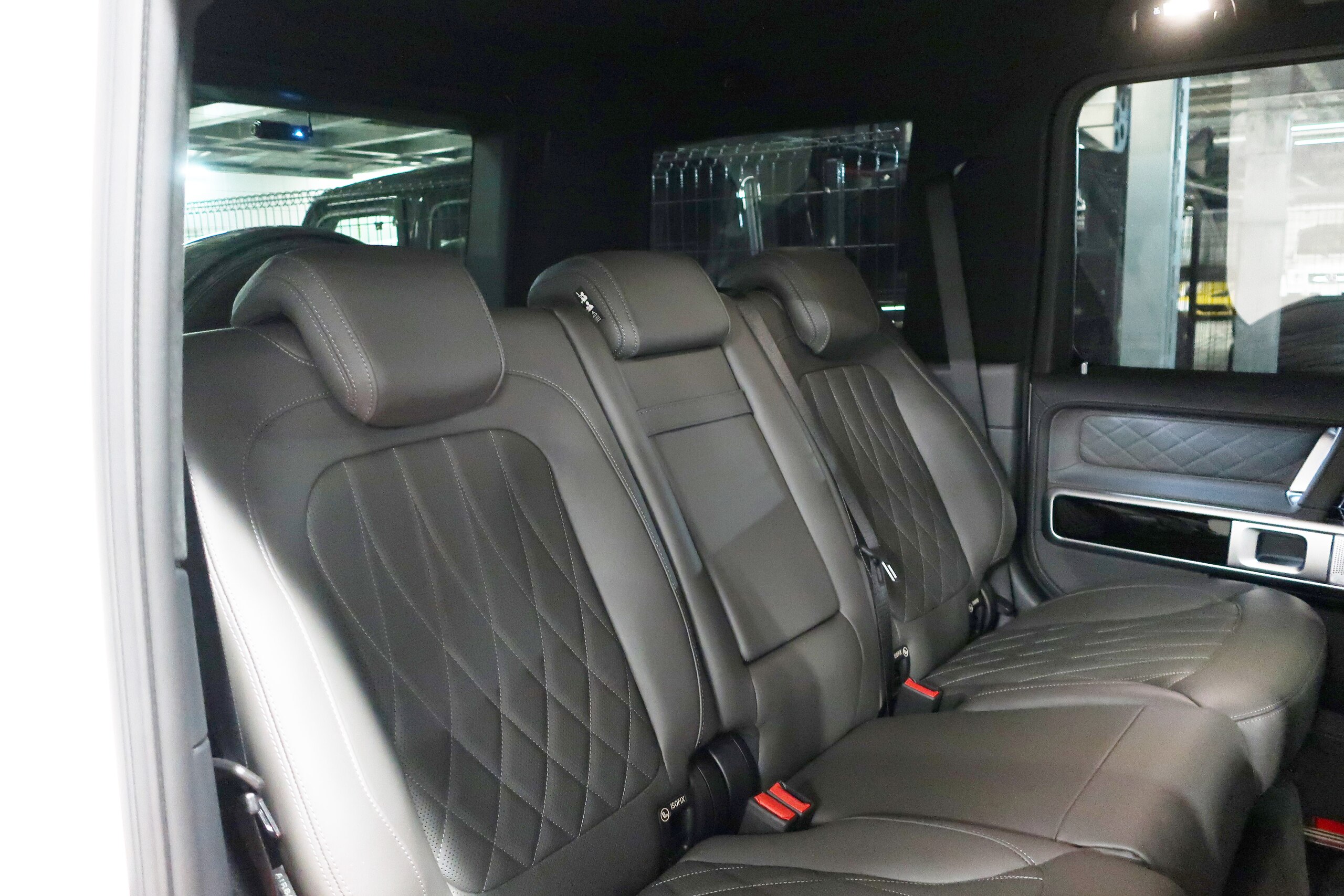 2026 Mercedes-Benz G-Class - メルセデス・ベンツ Gクラス G450d AMGラインパッケージ (ISG) ディーゼルターボ 4WD MP202601 AMG LINE 20AW ナイトPKG ManufakturprogramPlus Fスリーポインテッドスター&Sタイヤマーク& G450dエンブレムグロスブラック opオバリスホワイトM AMGプレミアフロアマット Dレコーダー op436 左H D車