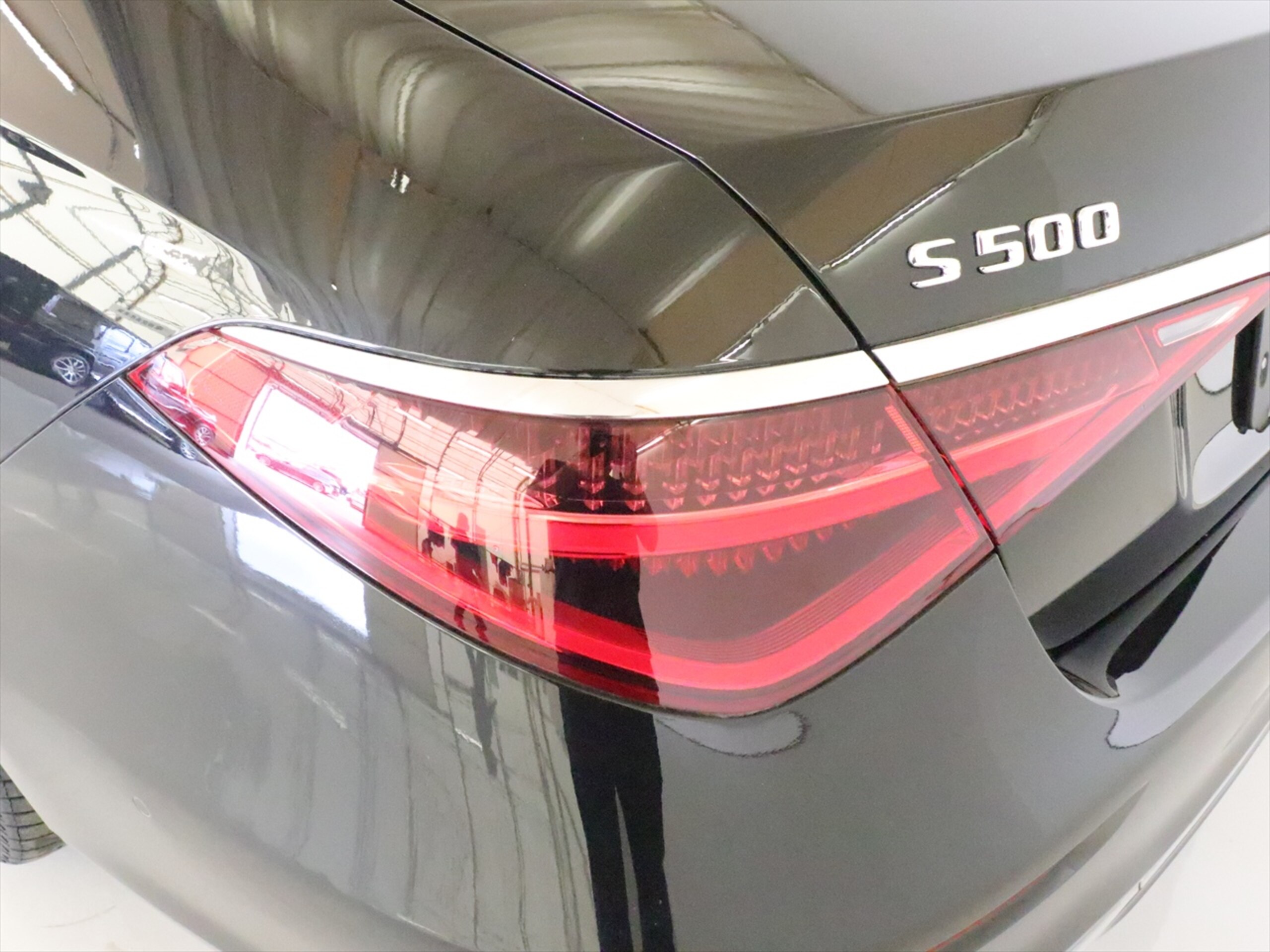 2021 Mercedes-Benz S-Class - メルセデス・ベンツ Sクラス S500 4マチック AMGライン (ISG搭載モデル) 4WD レザーエクスクルーシブパッケージ ベーシックパッケージ シートヒーター シートエアコン パワーシート フロアマット コネクテッド機能 ナビ 音楽プレーヤー接続 Bluetooth接続 TV ETC