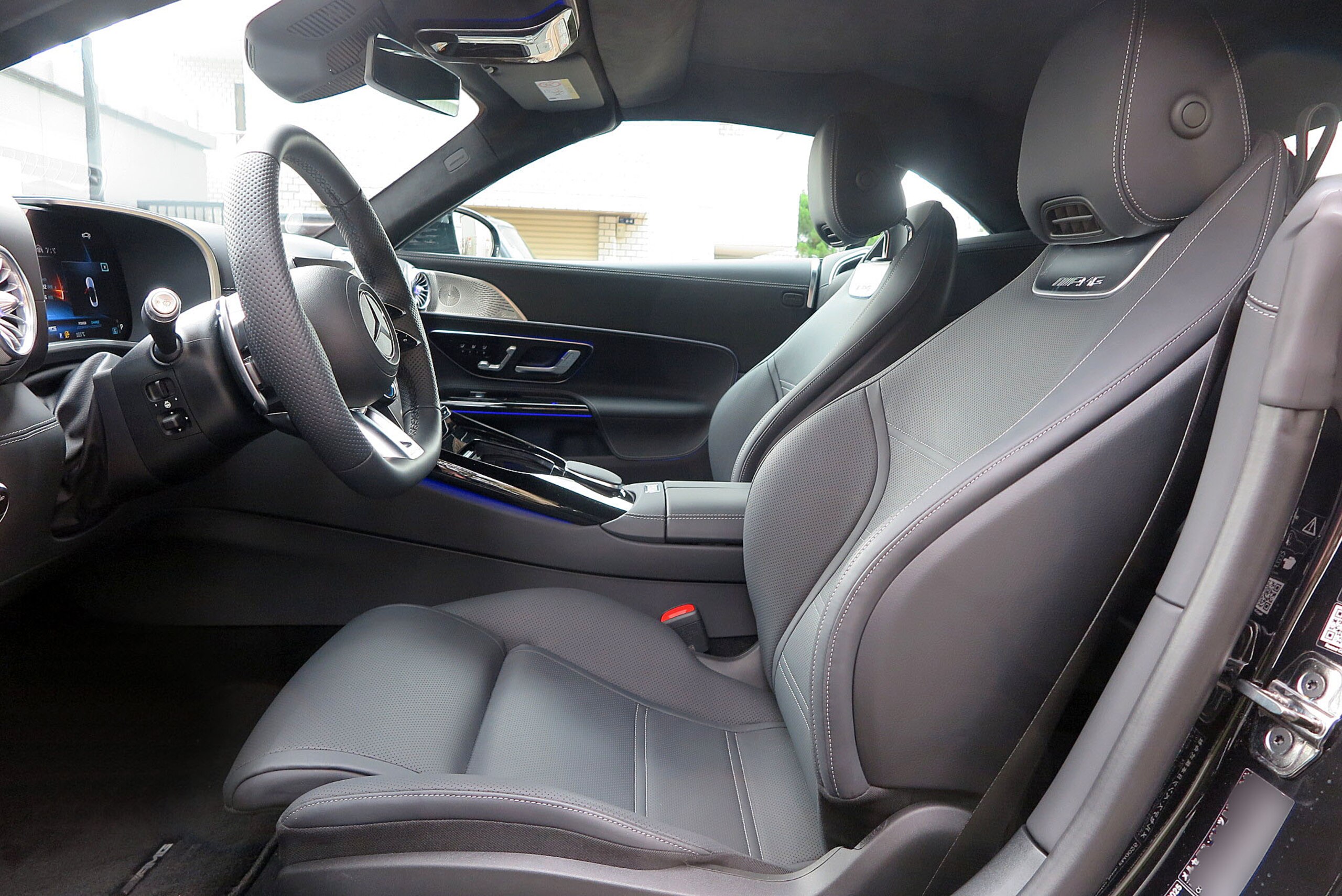 2022 Mercedes-AMG SLClass - メルセデスＡＭＧ SLクラス SL 43 (BSG搭載モデル) 左H 黒レザー 赤幌 法人オーナ屋内保管