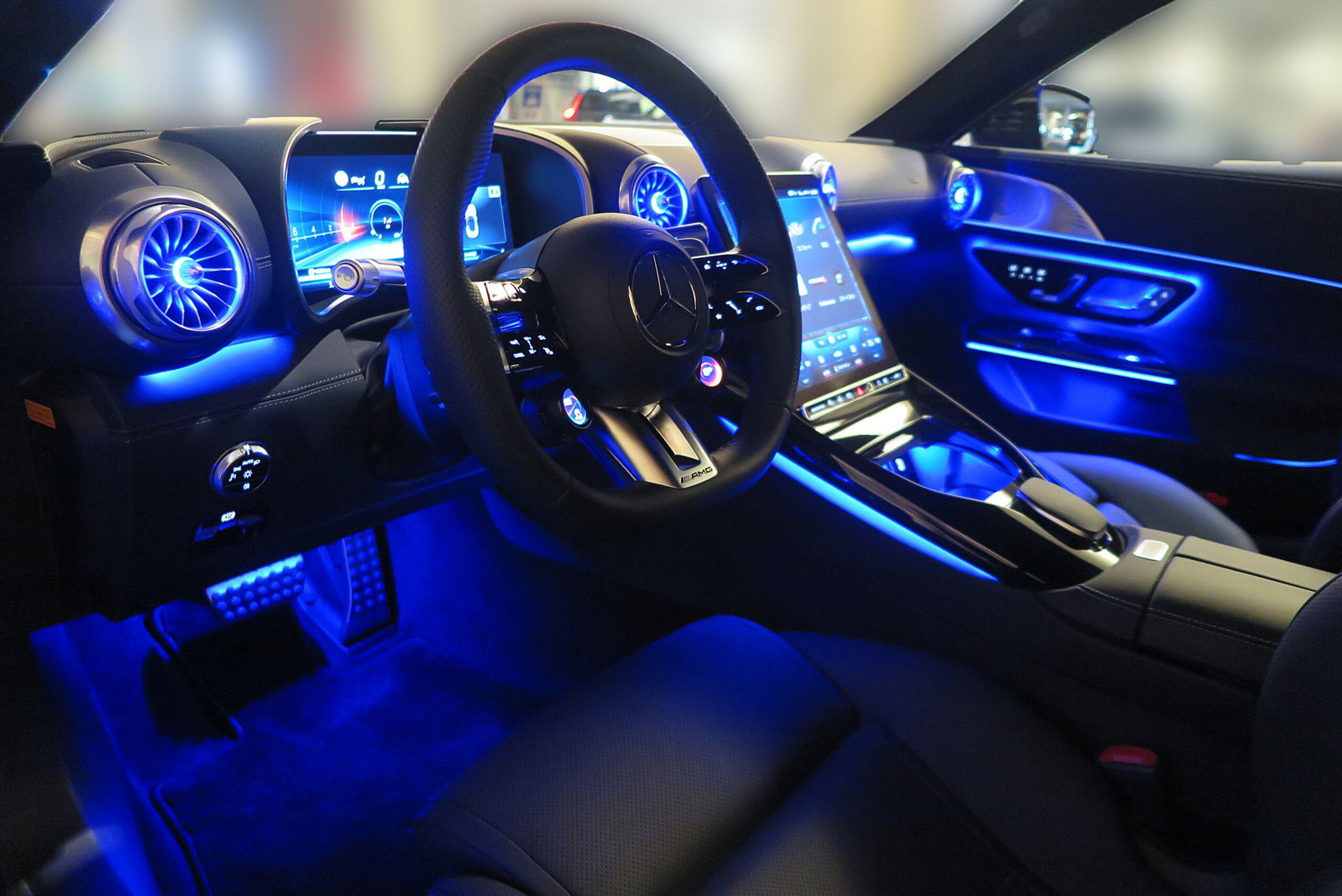 2022 Mercedes-AMG SLClass - メルセデスＡＭＧ SLクラス SL 43 (BSG搭載モデル) 左H 黒レザー 赤幌 法人オーナ屋内保管