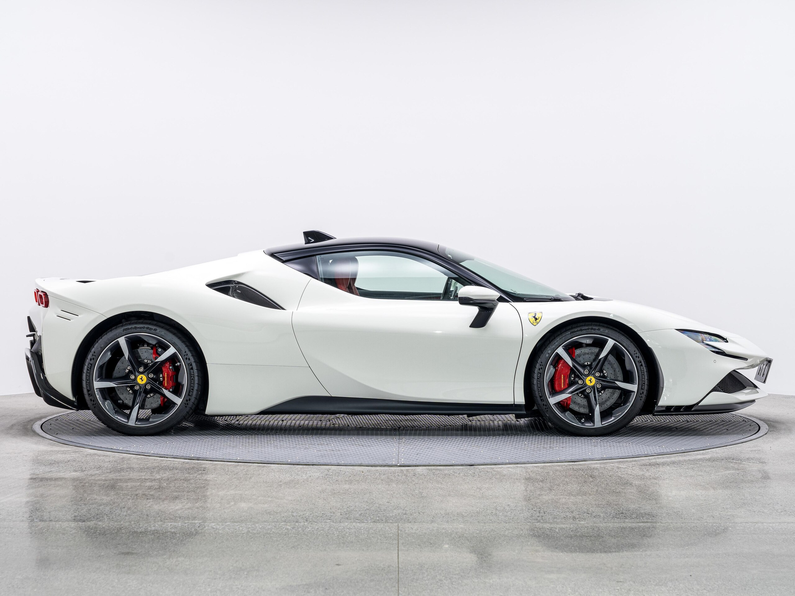 2021 Ferrari SF90 Stradale - 2021 فيراري SF90 Stradale