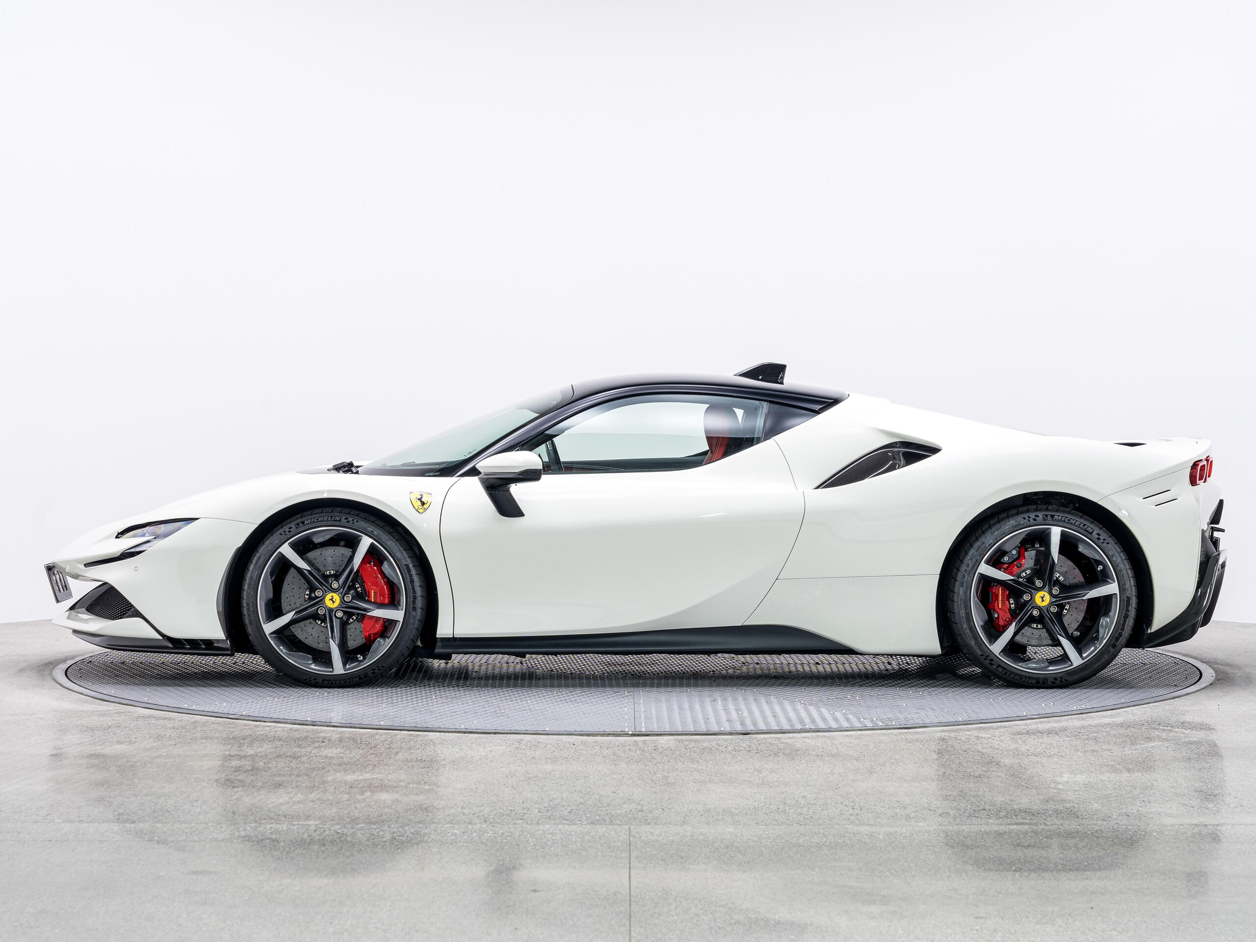 2021 Ferrari SF90 Stradale - 2021 فيراري SF90 Stradale