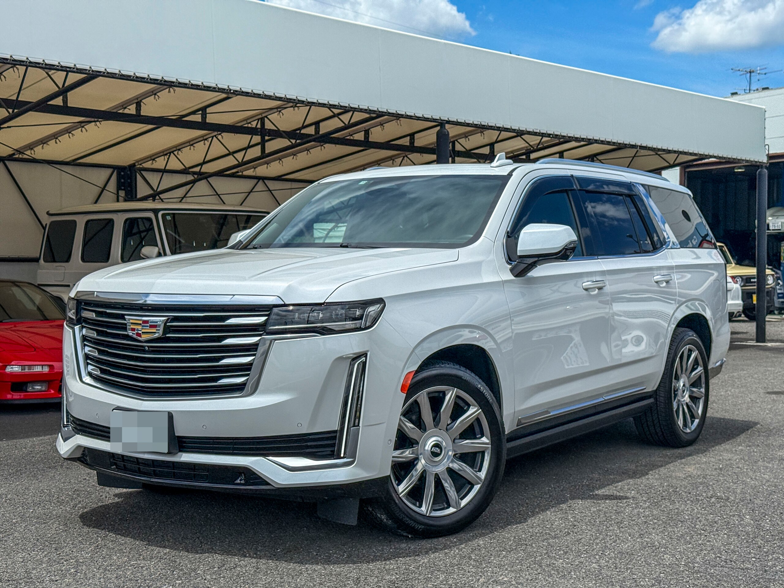 2021 Cadillac Escalade - キャデラック エスカレード プラチナム 4WD Pルーフ シートクーラー パワーバックドア ナビ パワーシート 4WD ETC2.0 ドライブレコーダー レザーシート アダプティブクルーズコントロール LEDヘッドライト 3列シート スマートキー
