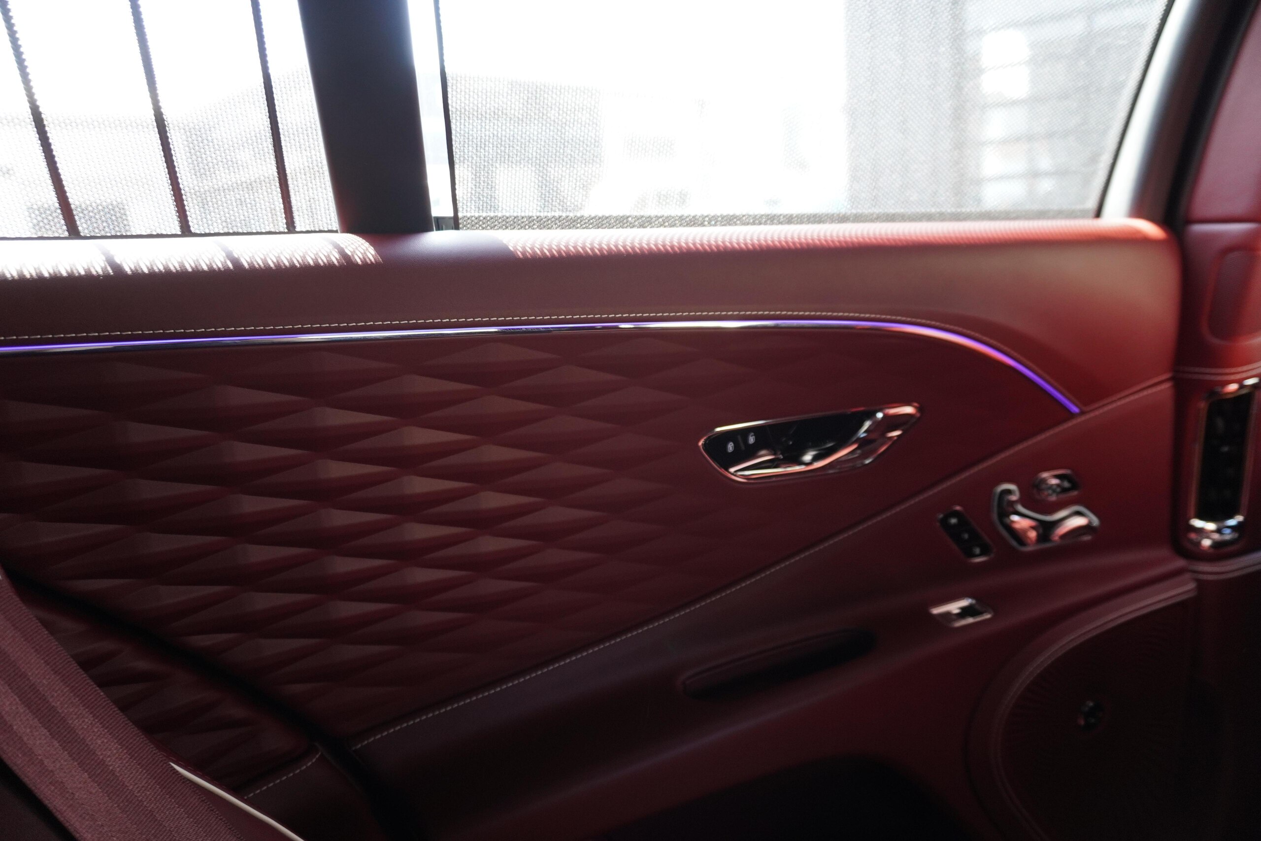 2021 Bentley Flying Spur - ベントレー フライングスパー 6.0 4WD マリナードライビングスペック OPペイント(アークティカホワイト) ムードライティングスペック フライングBラジエターマスコット 22インチポリッシュホイール ローディングディスプレイ