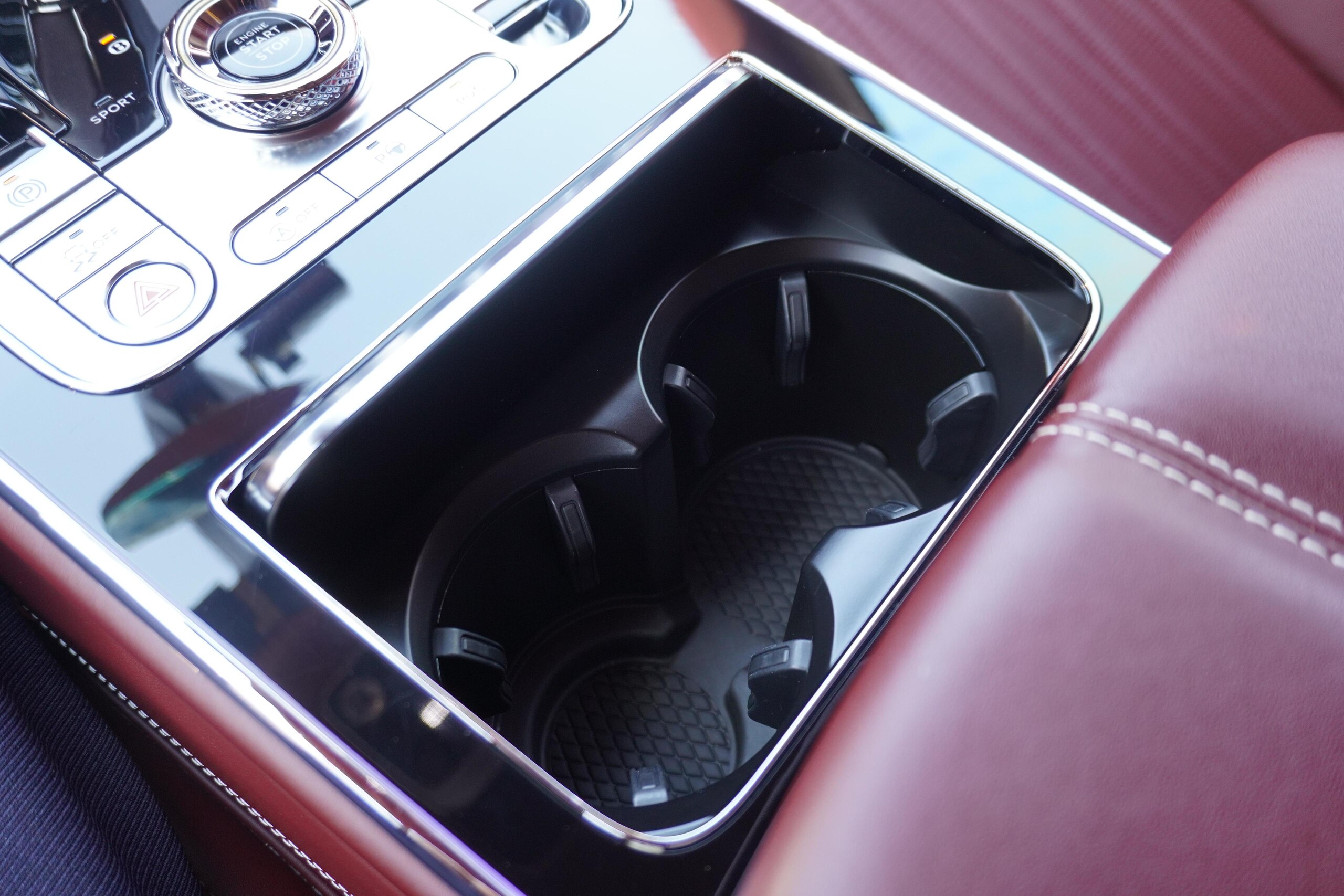 2021 Bentley Flying Spur - ベントレー フライングスパー 6.0 4WD マリナードライビングスペック OPペイント(アークティカホワイト) ムードライティングスペック フライングBラジエターマスコット 22インチポリッシュホイール ローディングディスプレイ