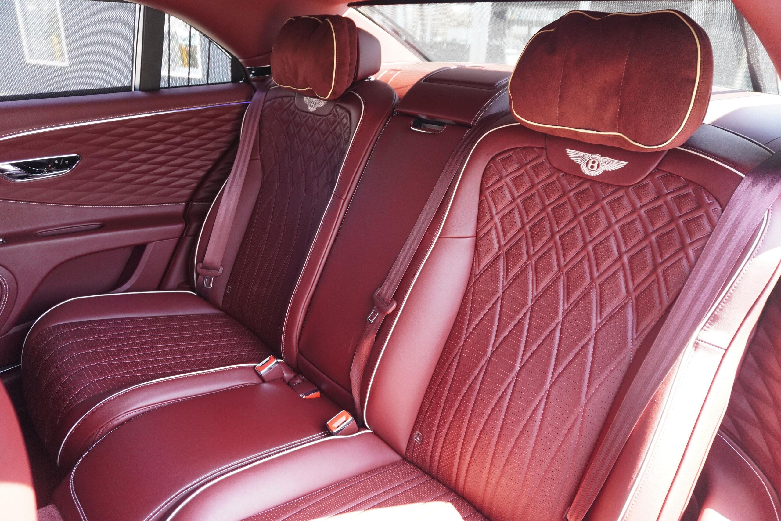 2021 Bentley Flying Spur - ベントレー フライングスパー 6.0 4WD マリナードライビングスペック OPペイント(アークティカホワイト) ムードライティングスペック フライングBラジエターマスコット 22インチポリッシュホイール ローディングディスプレイ