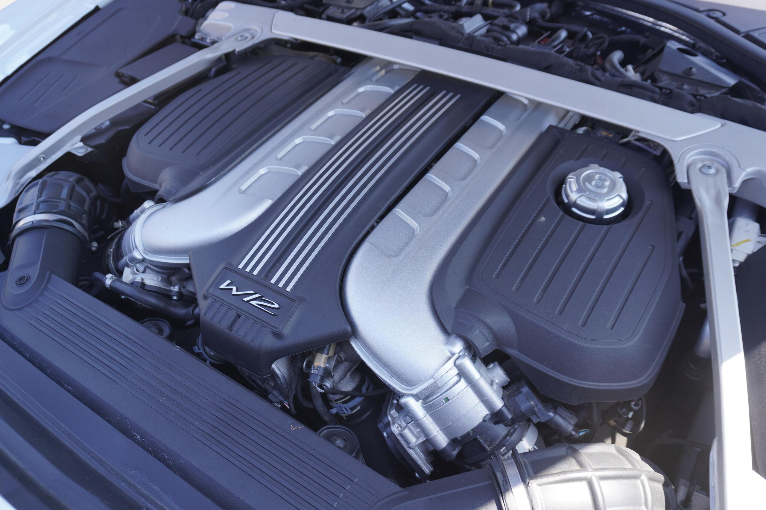 2021 Bentley Flying Spur - ベントレー フライングスパー 6.0 4WD マリナードライビングスペック OPペイント(アークティカホワイト) ムードライティングスペック フライングBラジエターマスコット 22インチポリッシュホイール ローディングディスプレイ