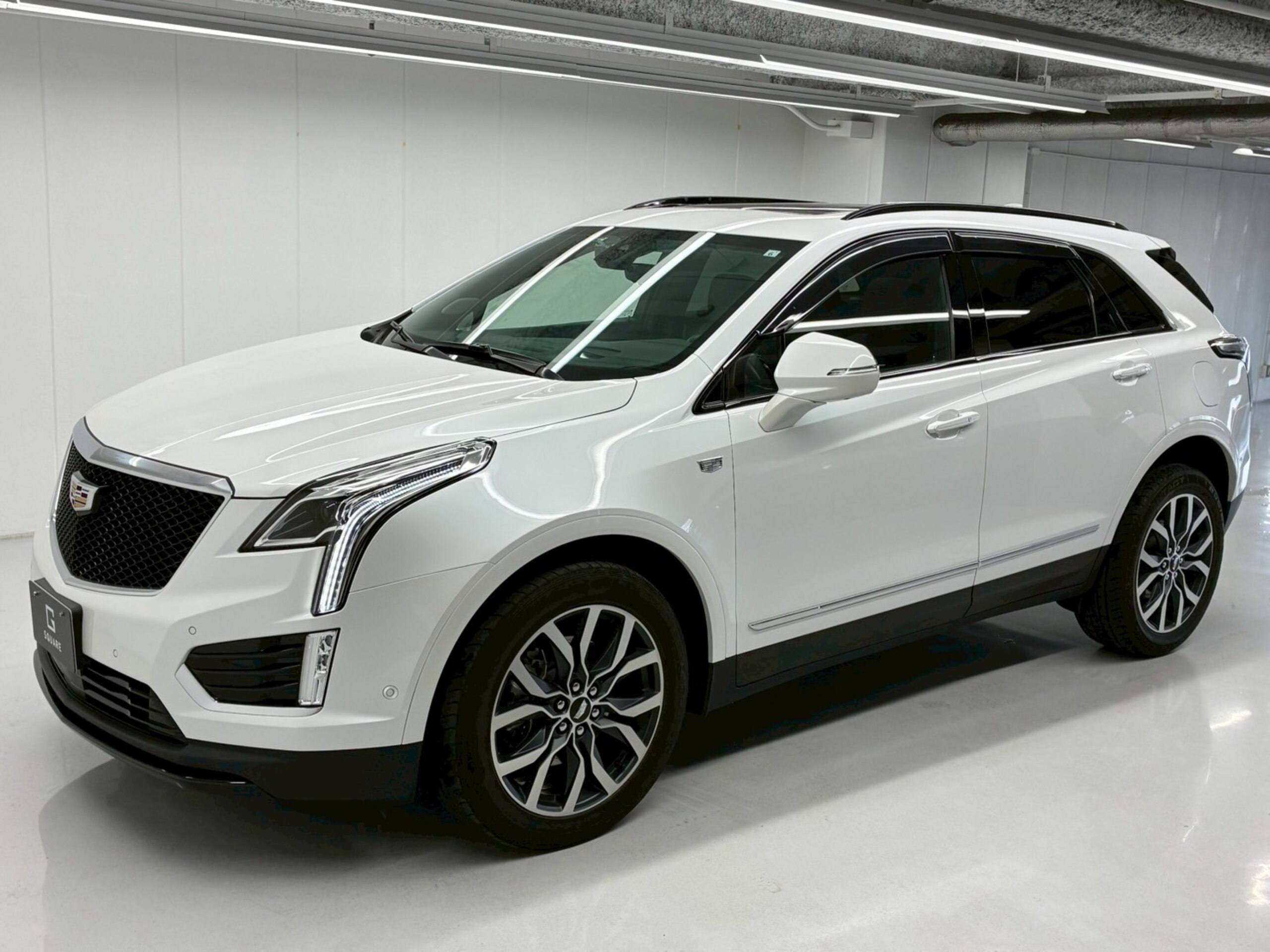 2021 Cadillac XT5 - キャデラック XT5 プラチナム スポーツ 4WD 黒レザー 純正20AW 前後ドラレコ パノラマルーフ 温冷シート ヘッドアップディスプレイ BOSEサウンド 360°カメラ AppleCarPlay アダプティブクルーズ 後席ヒーター ワイヤレス充電