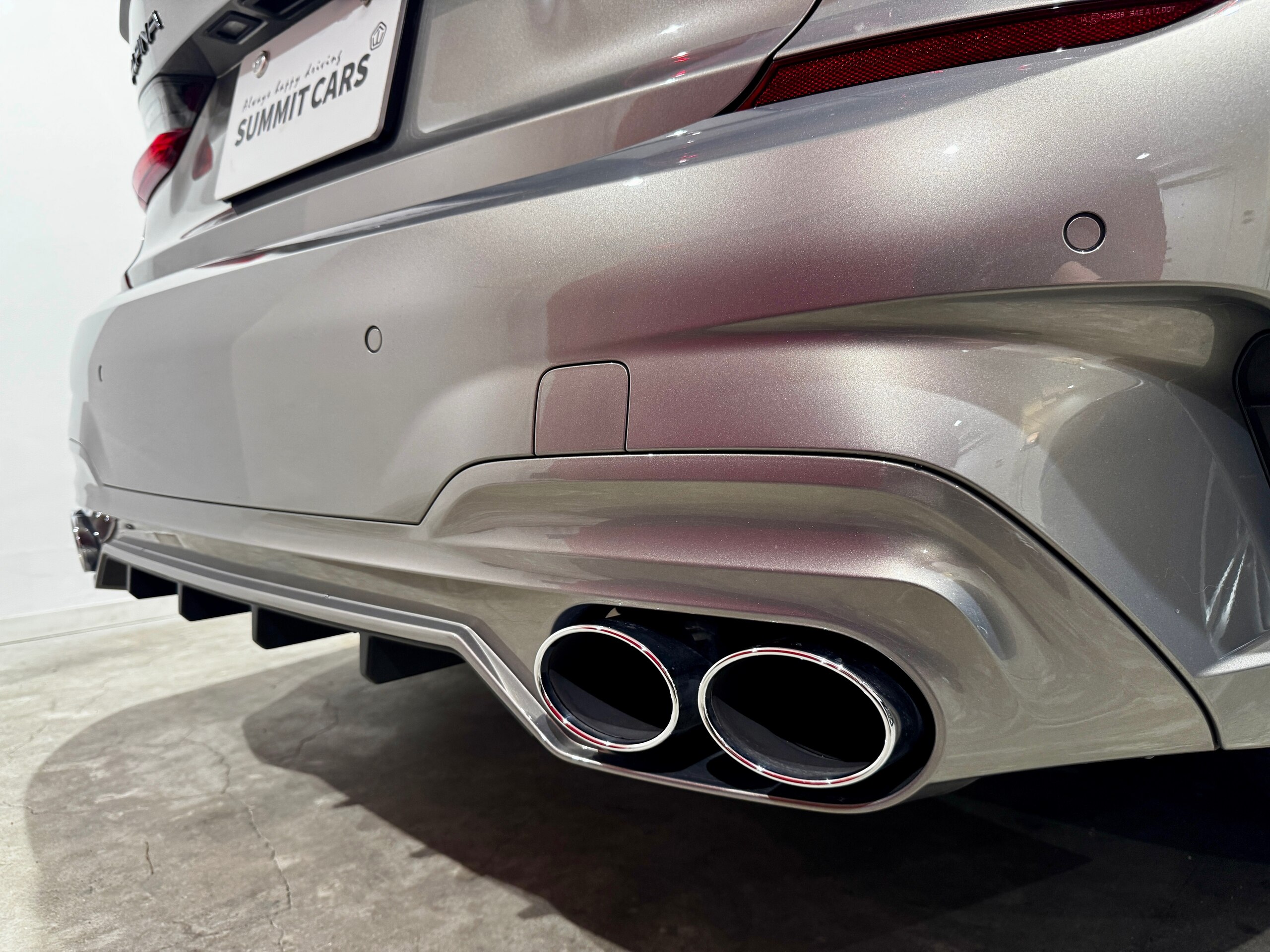 2021 BMW Alpina B3 - 2021 بي إم دبليو ألبينا B3
