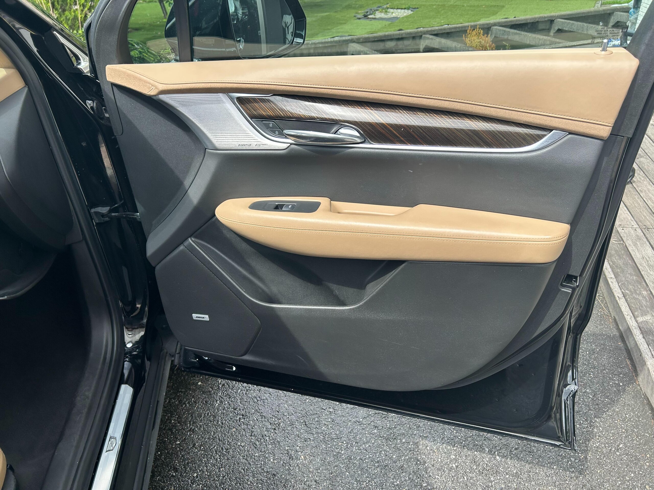 2021 Cadillac XT6 - キャデラック XT6 プラチナム 4WD プラチナム 4WD AppleCarPlay/サンルーフアダプティブクルーズコントロール/シートヒーター/ベンチレーション/全方位カメラ/ブラインドスポットモニター/ヘッドアップディスプレイ/電動リアゲート/ETC/BOSEサウンド