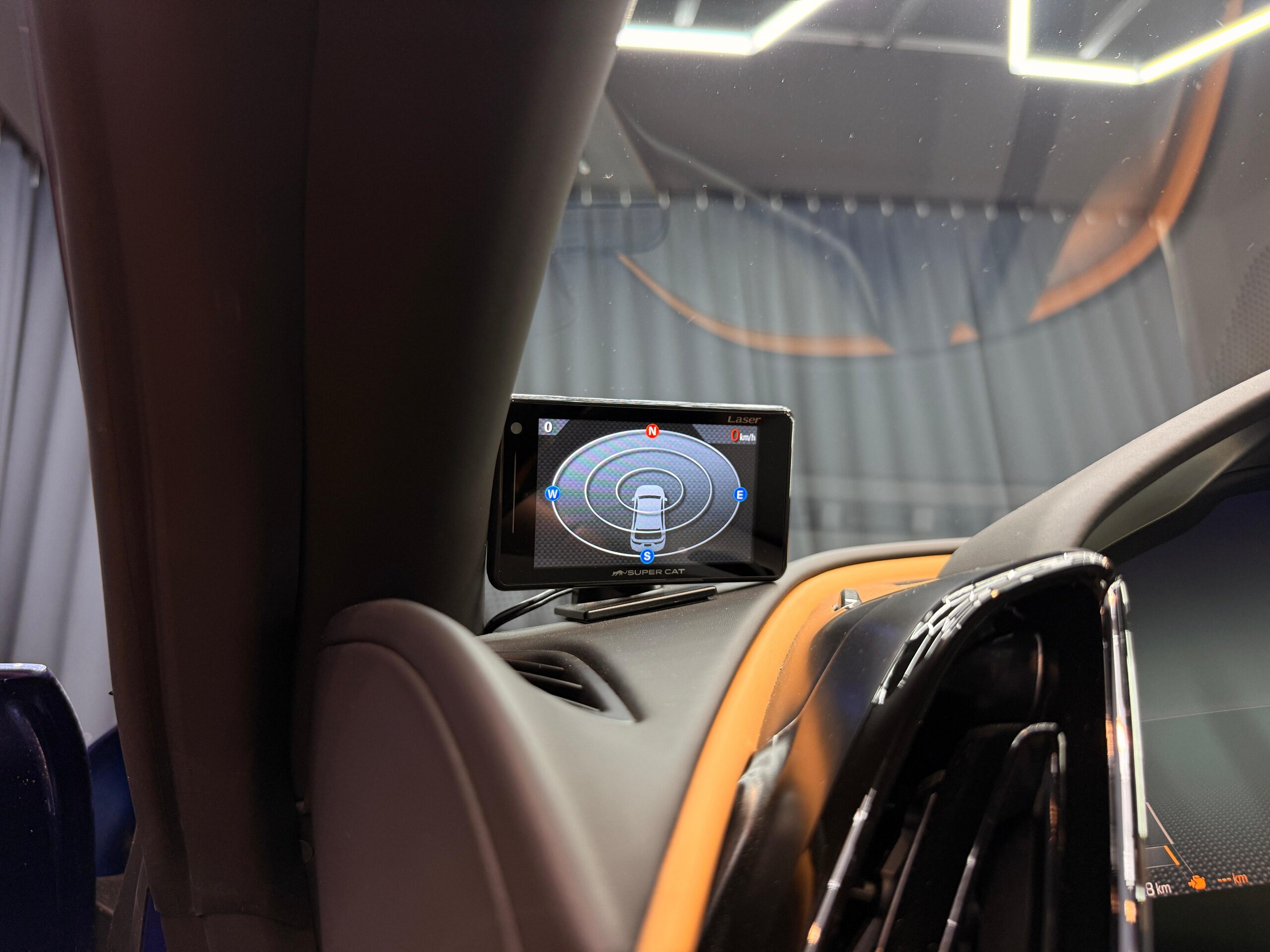 2021 Ferrari Roma - フェラーリ ローマ F1 DCT BLU TOUR DE FRANCE LEDカーボンステア 20インチ鍛造ダイヤモンドカットホイール BEIGE TRADIZIONE