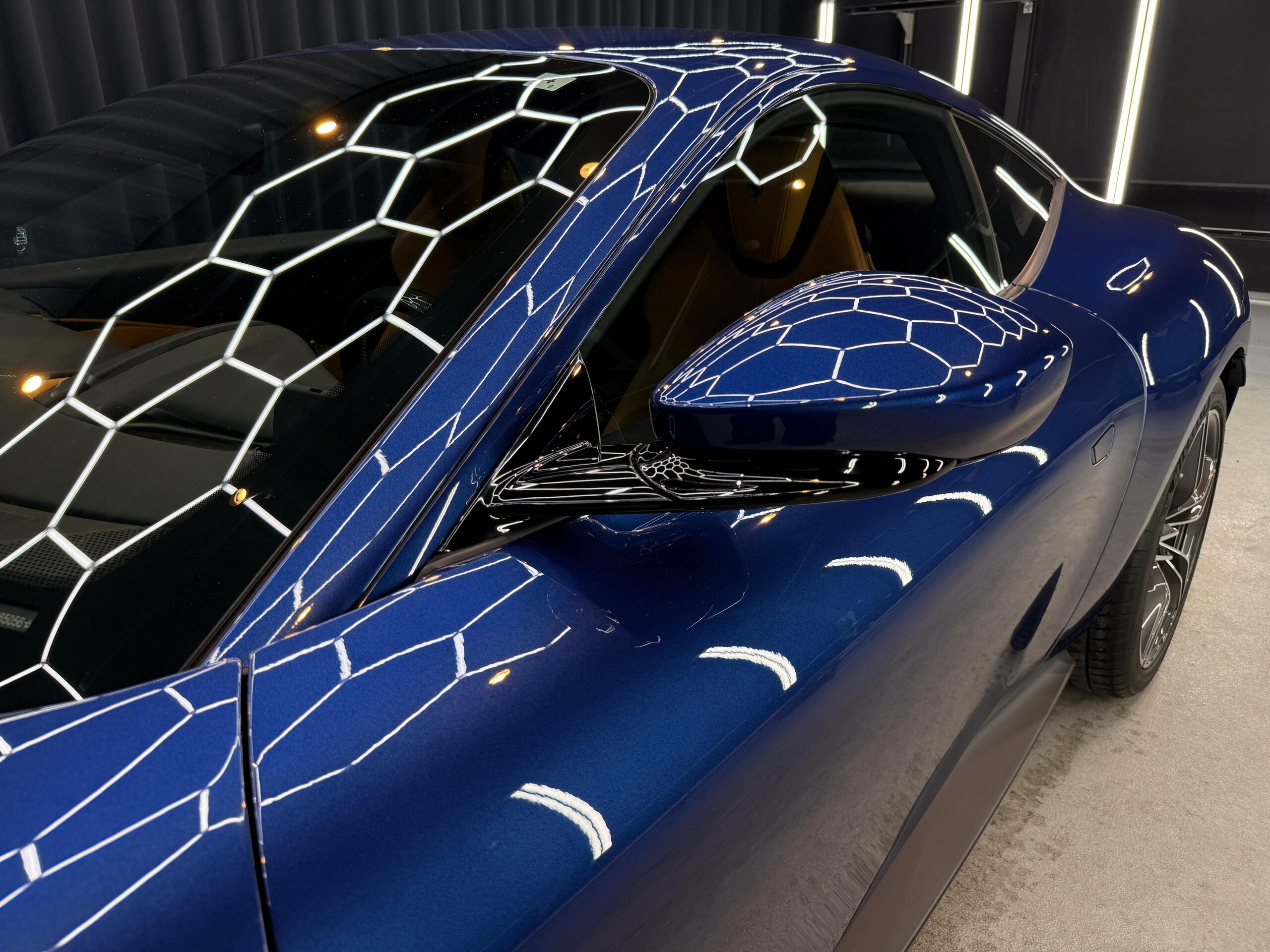 2021 Ferrari Roma - フェラーリ ローマ F1 DCT BLU TOUR DE FRANCE LEDカーボンステア 20インチ鍛造ダイヤモンドカットホイール BEIGE TRADIZIONE