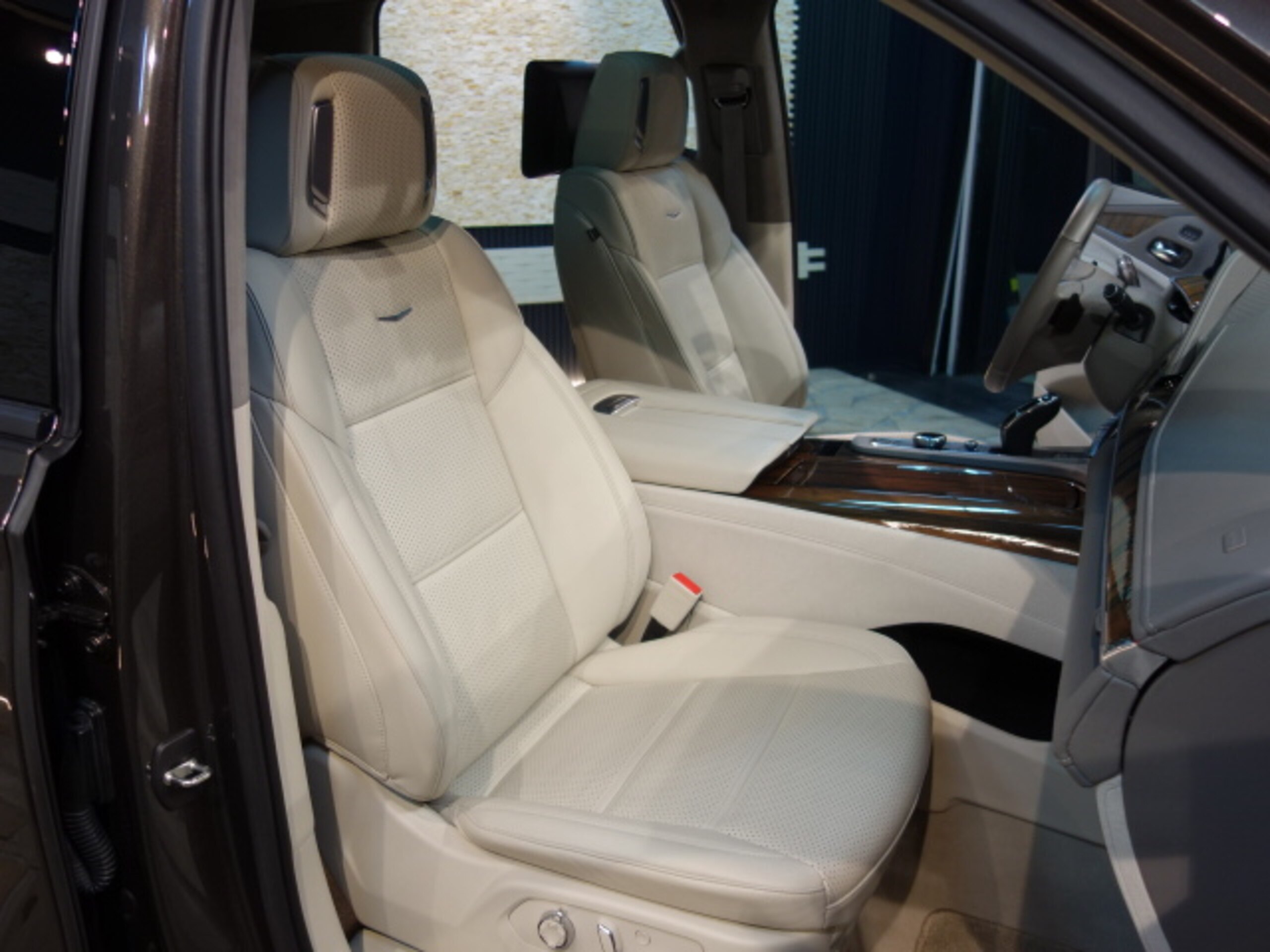 2021 Cadillac Escalade - 2021 كاديلاك Escalade