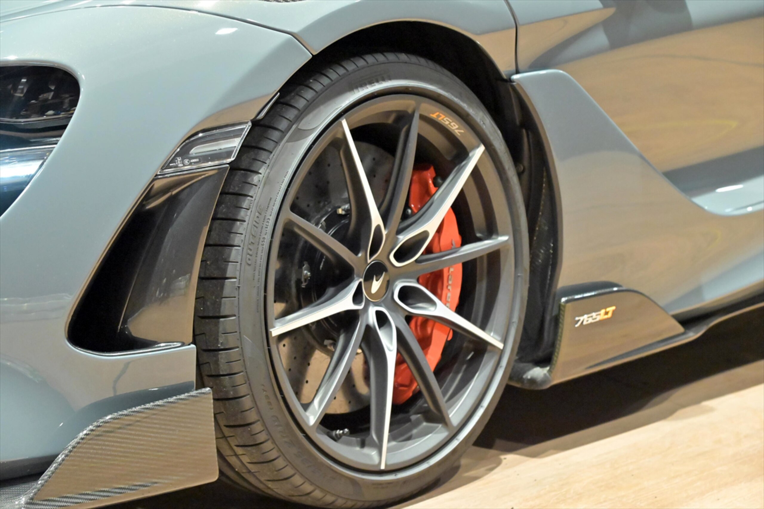 2021 McLaren 765LT - マクラーレン 765LT 4.0 D車/左H/限定車/シケインエフェクト/ステルスpkg/エリートpkg/10スポークウルトラライトウェイトAW/フロントリフティング/チタン製LTクアッドエグジッドエギゾースト/フルLEDヘッドライト/プロテクションフィルム