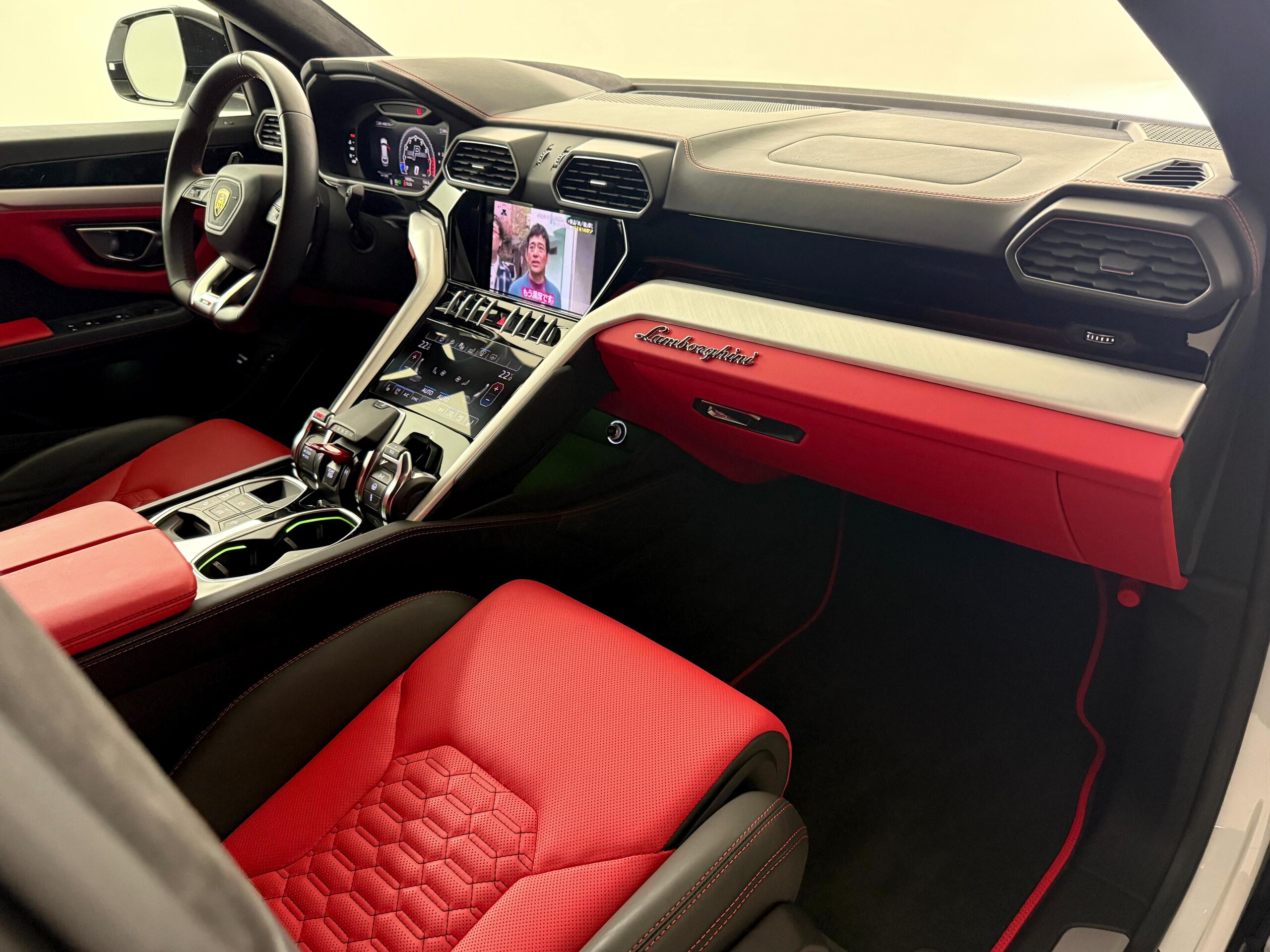 2021 Lamborghini Urus - 2021 لامبورغيني Urus