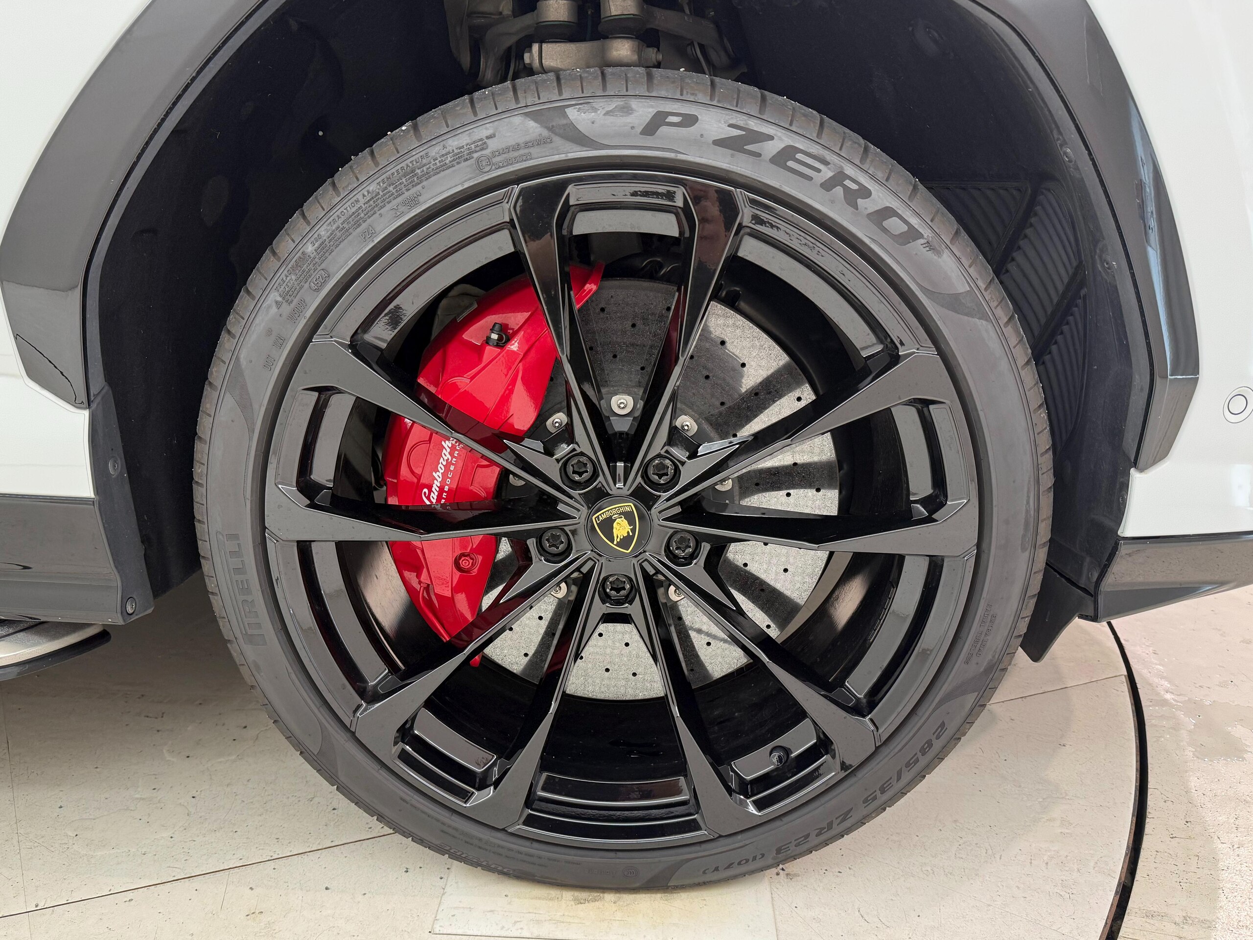 2021 Lamborghini Urus - 2021 لامبورغيني Urus