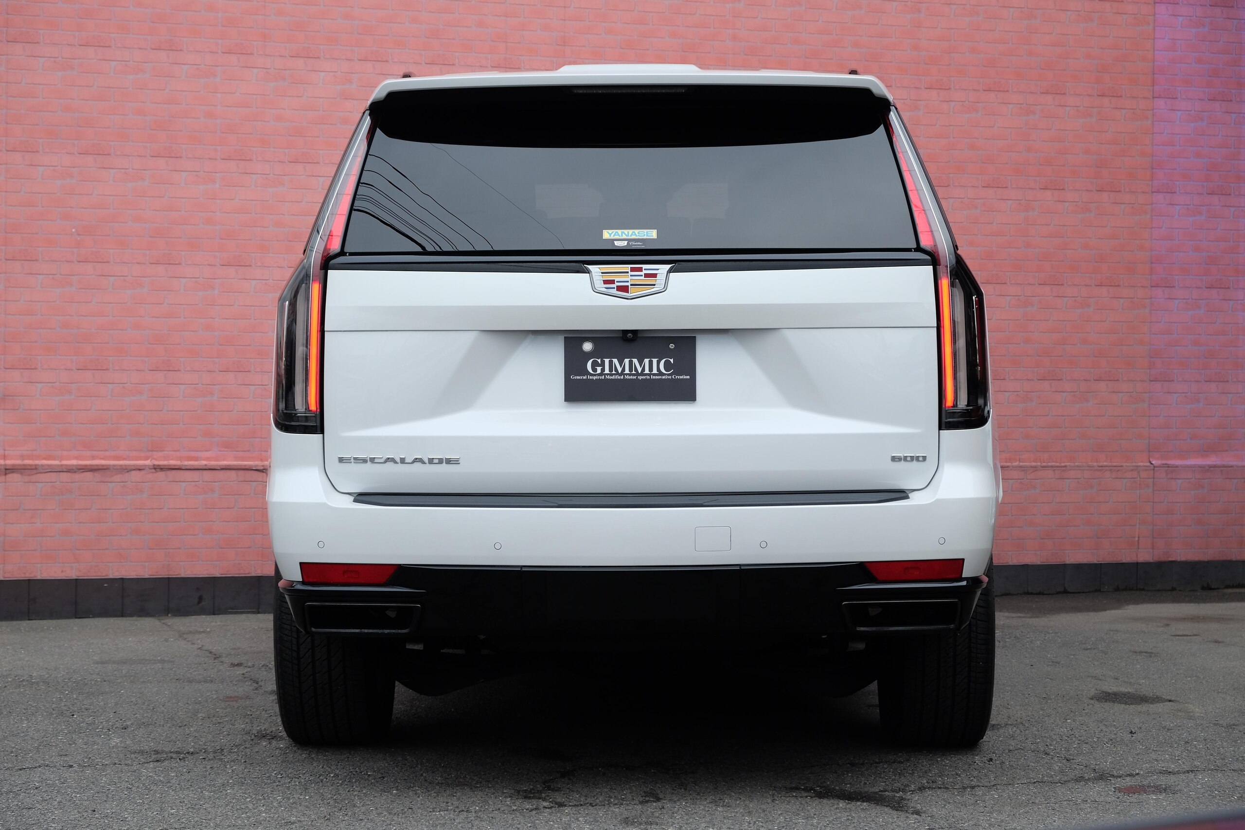 2021 Cadillac Escalade - キャデラック エスカレード スポーツ 4WD 正規D車/ウィスパーベージュIN/電動サイドステップ/ナイトビジョン/クーラーコンソール/リアエンター/AKGサウンド/パノラマSR/ソフトクローズドア/HUD/カープレイ/38インチOLEDディスプレイ/22AW/電動Rゲート/AWD