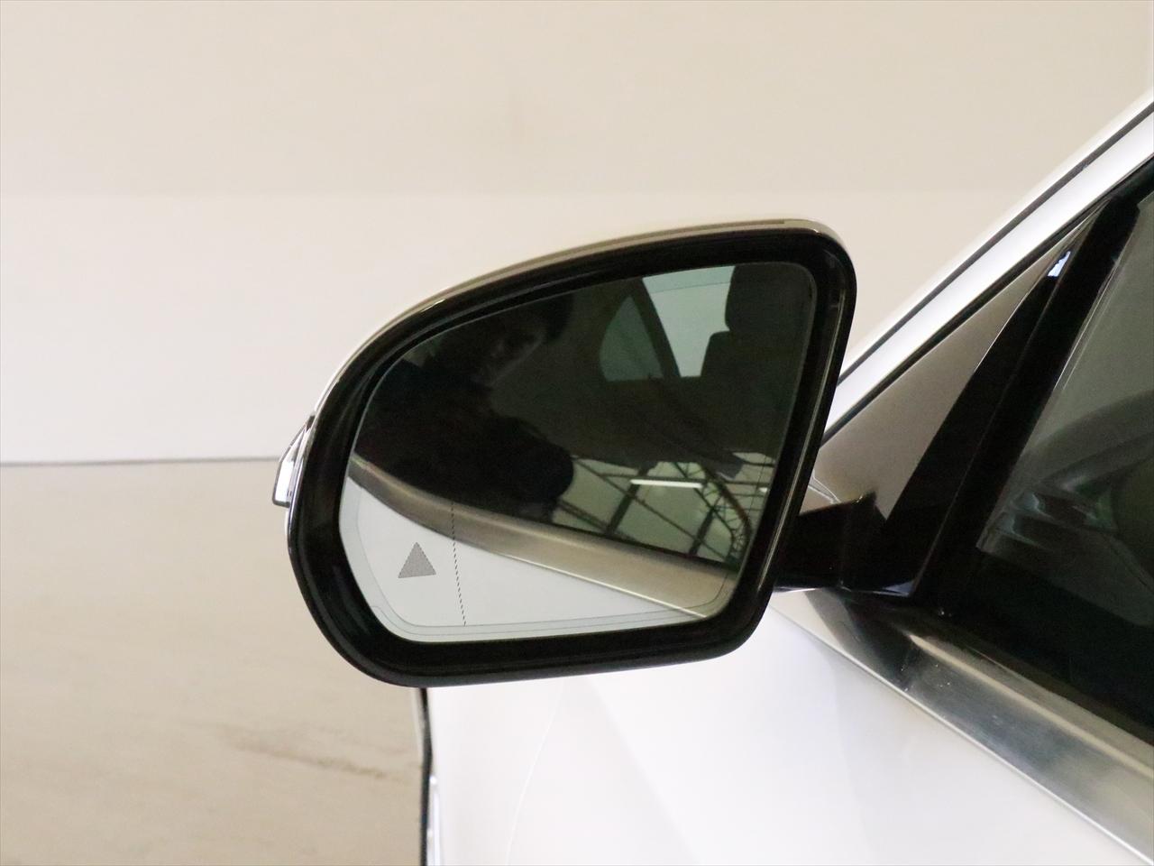 2022 مرسيدس بنز E-Class