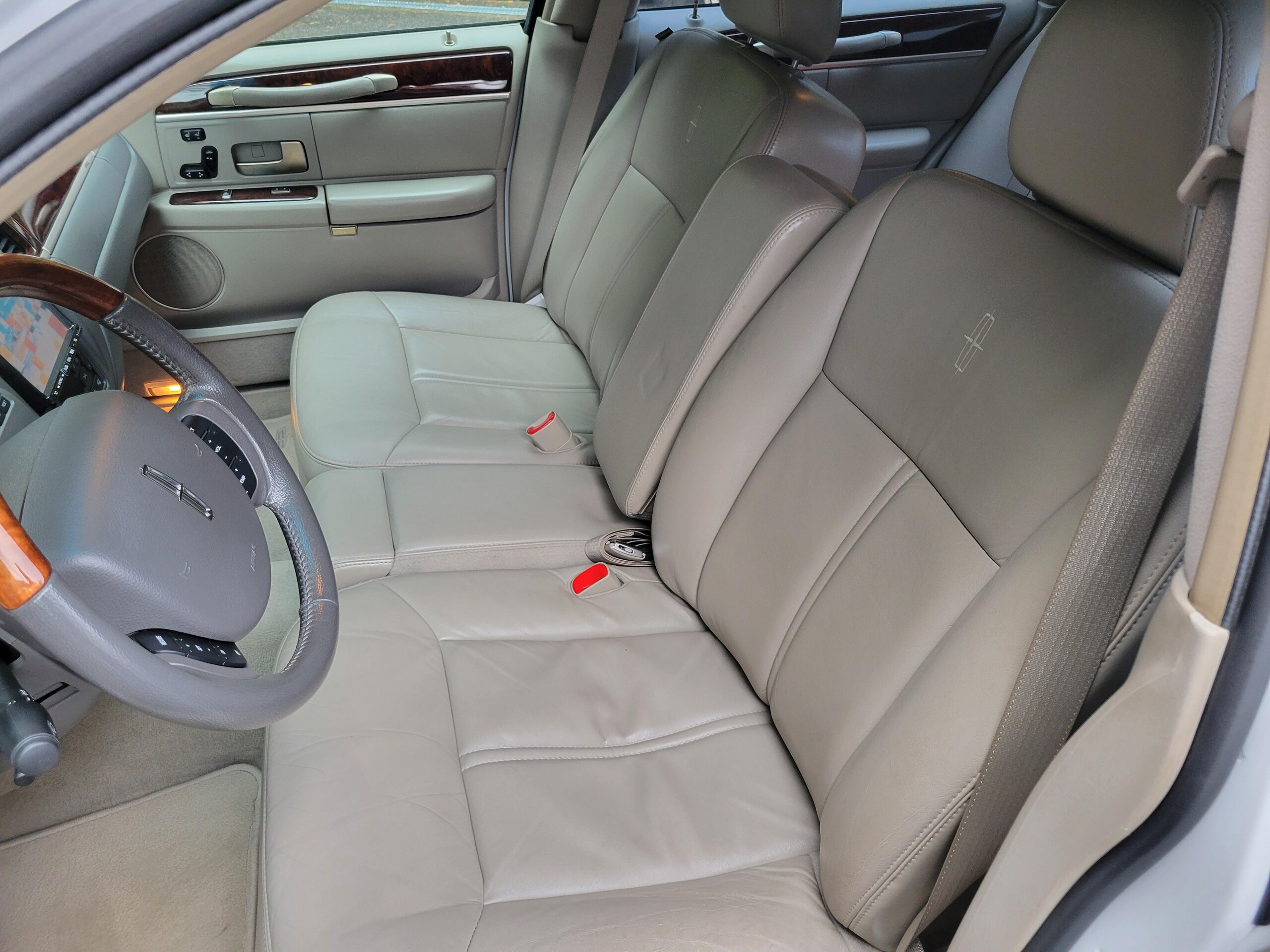 2021 Lincoln Town Car - リンカーン タウンカー シグネチャー S リミテッド 実走88000キロ フォーピラーズ物 ディーラー車
