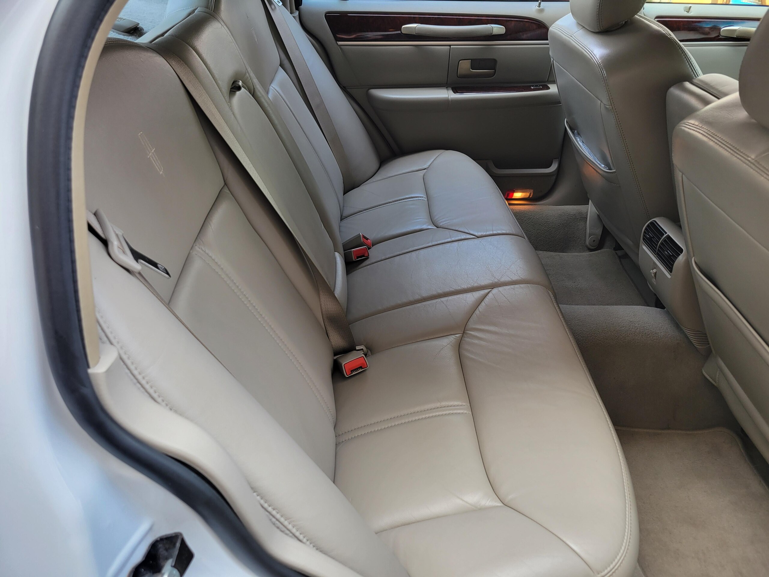 2021 Lincoln Town Car - リンカーン タウンカー シグネチャー S リミテッド 実走88000キロ フォーピラーズ物 ディーラー車