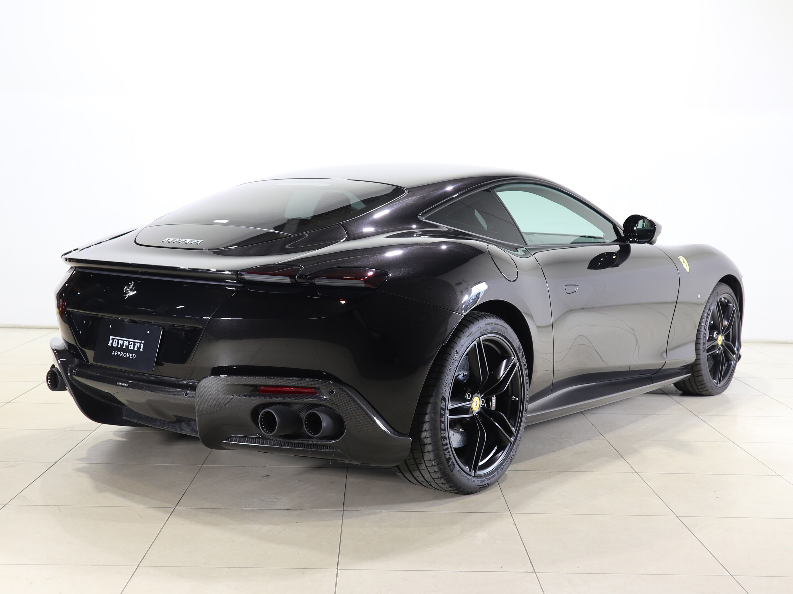 2021 Ferrari Roma - フェラーリ ローマ F1 DCT LED・JBLProfessional・パッセンジャーディスプレイ・ベンチレーション・カーボン/フロント・サイド・リア・ハンドル・インテリアペネル・パドルシフト