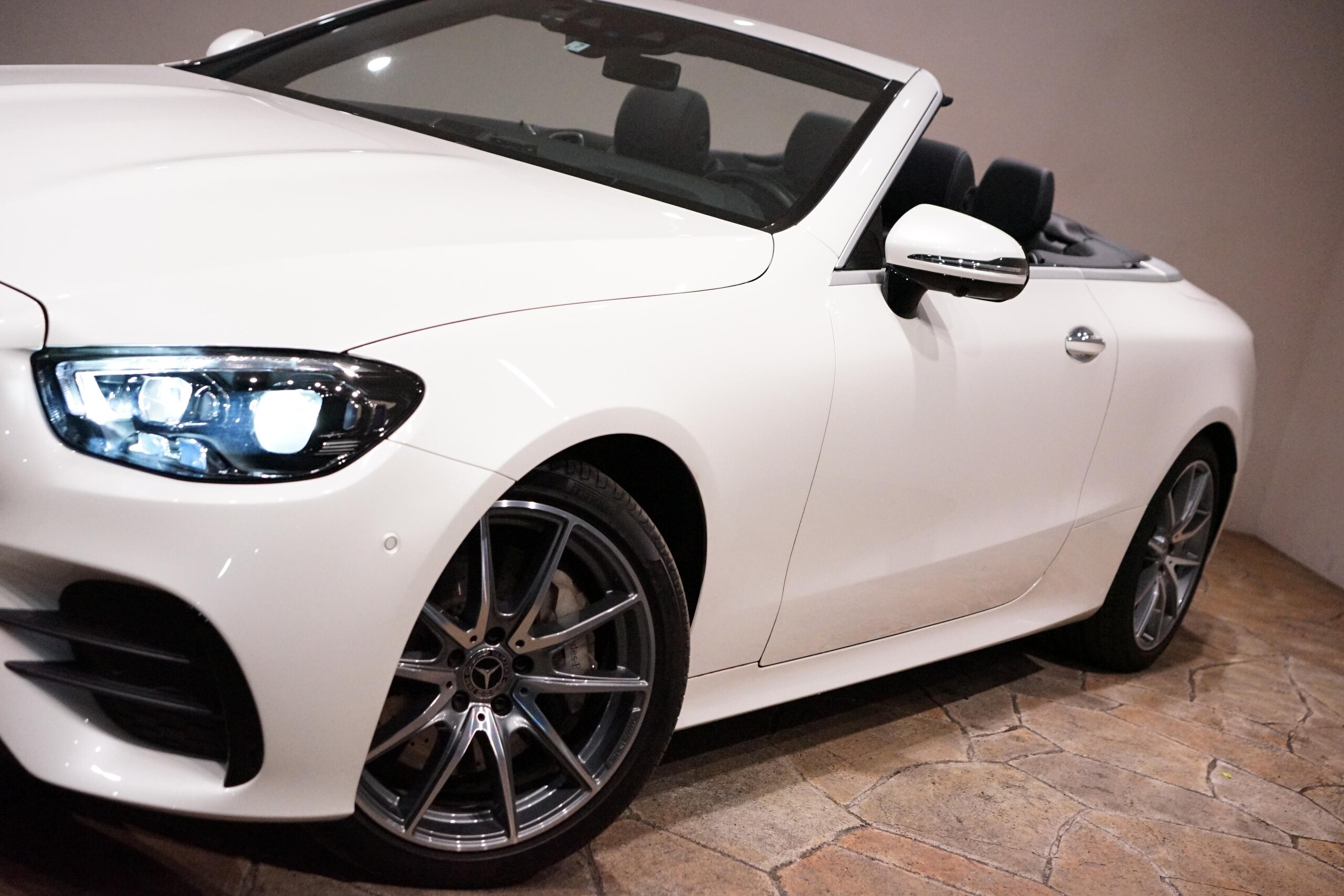 2021 Mercedes-Benz E-Class Cabriolet - 2021 مرسيدس بنز E-Class Cabriolet