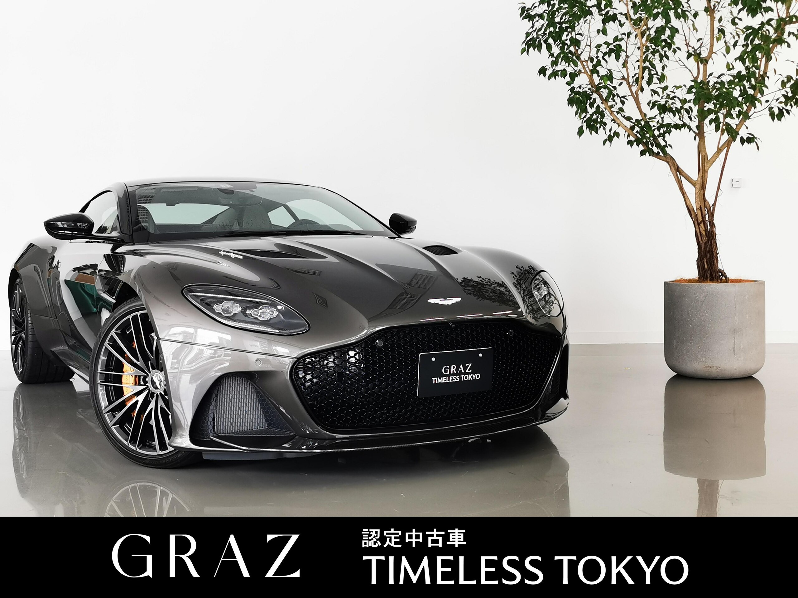 2021 Aston Martin DBS Superleggera - 2021 أستون مارتن DBS Superleggera