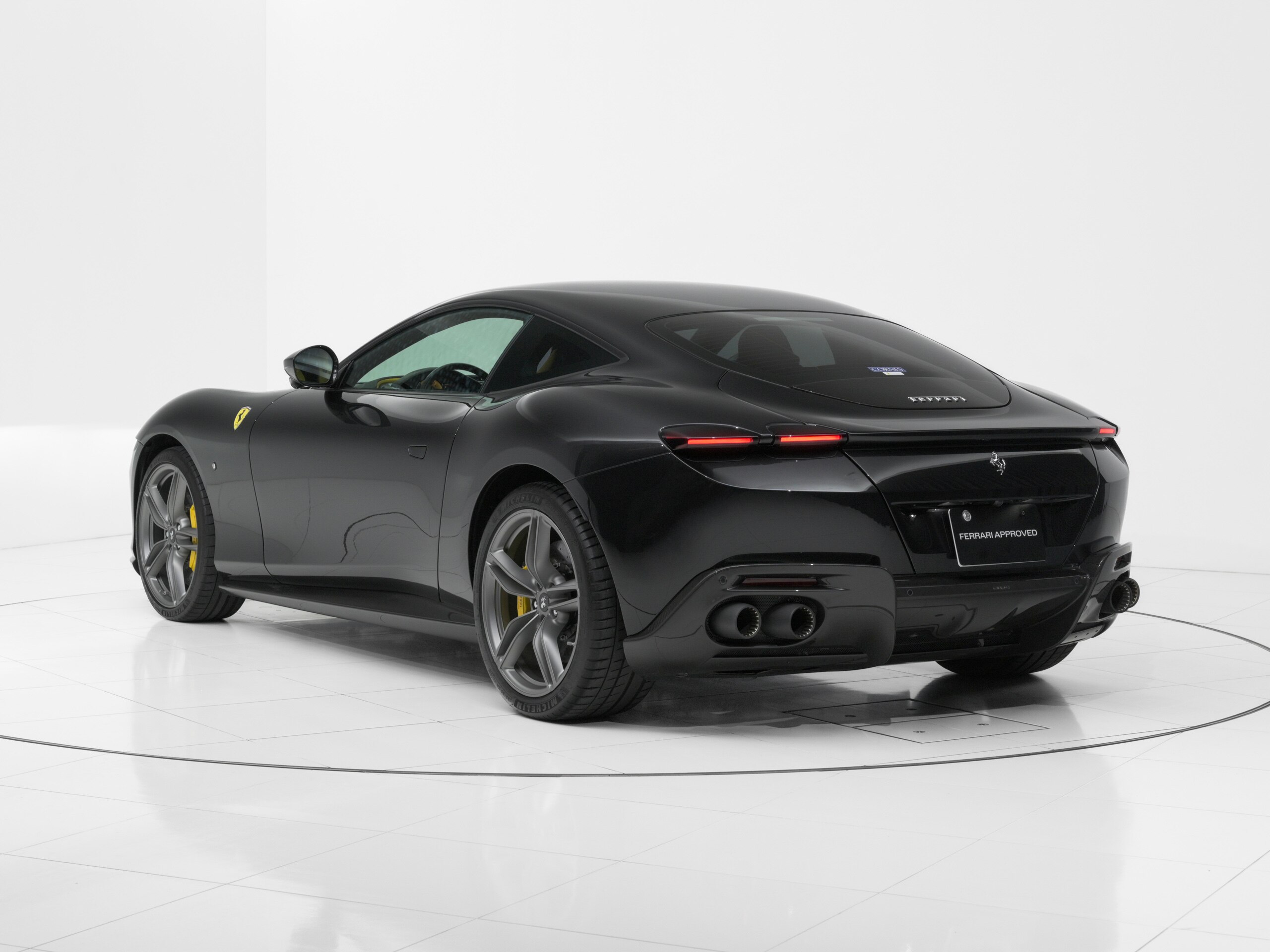 2021 Ferrari Roma - 2021 فيراري Roma