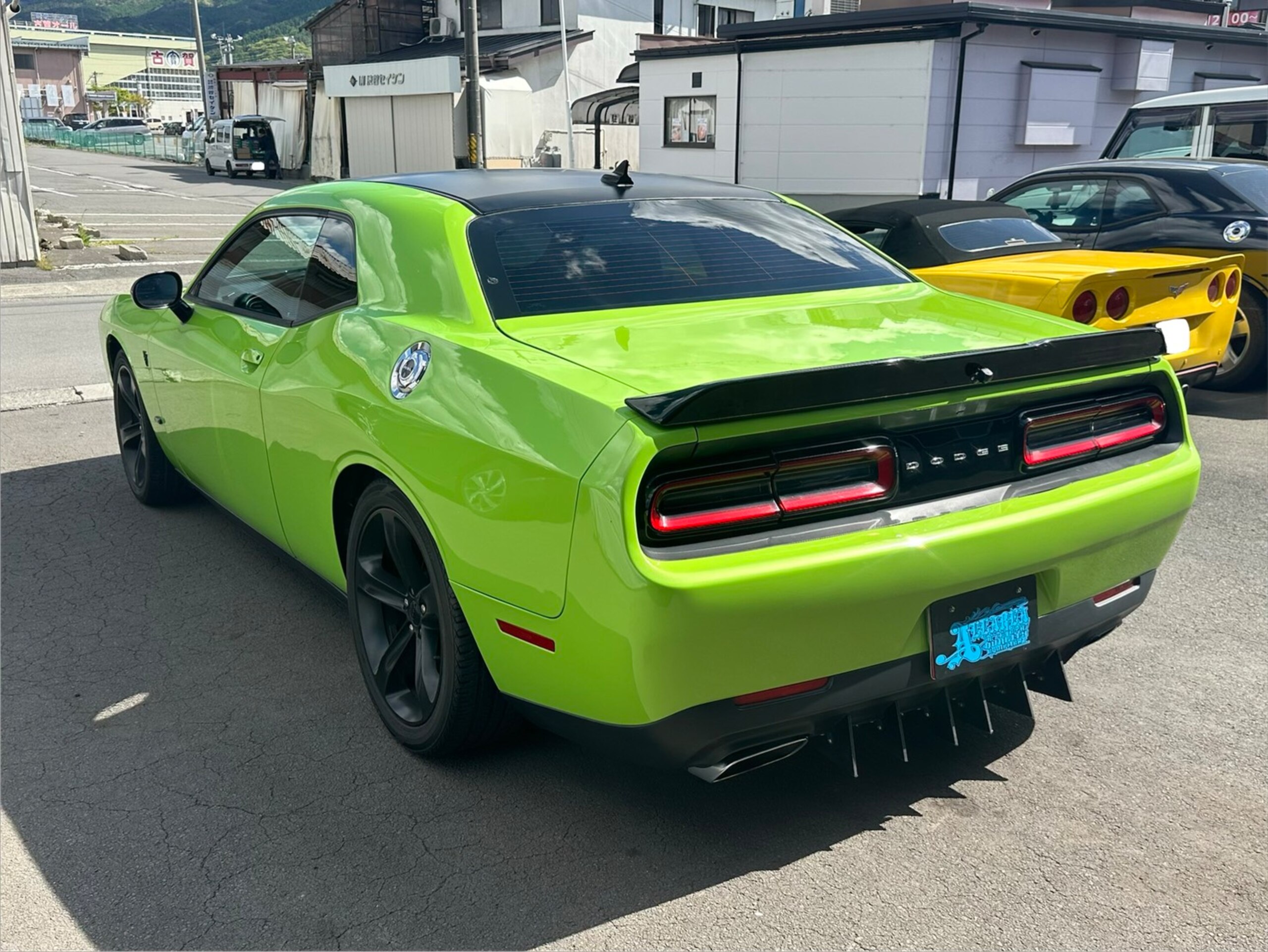 2021 Dodge Challenger - ダッジ チャレンジャー R/T プラス・サブライムグリーン・純正20AW サブライムグリーン・黒革シート・純正20インチAW・社外日本語DA/エアコン操作・ALPINEサウンドグループ・AUTOCHECK確認済