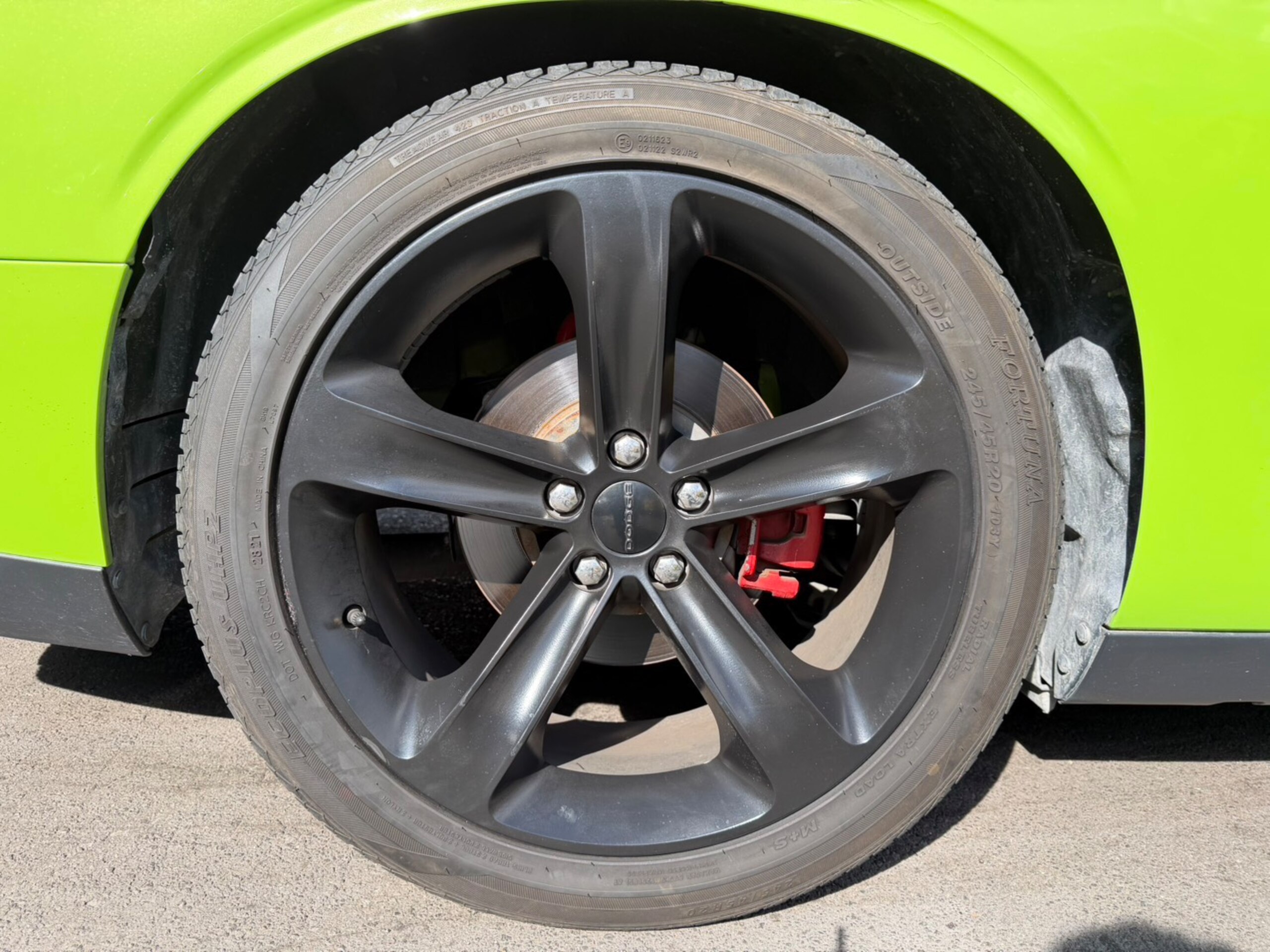 2021 Dodge Challenger - ダッジ チャレンジャー R/T プラス・サブライムグリーン・純正20AW サブライムグリーン・黒革シート・純正20インチAW・社外日本語DA/エアコン操作・ALPINEサウンドグループ・AUTOCHECK確認済