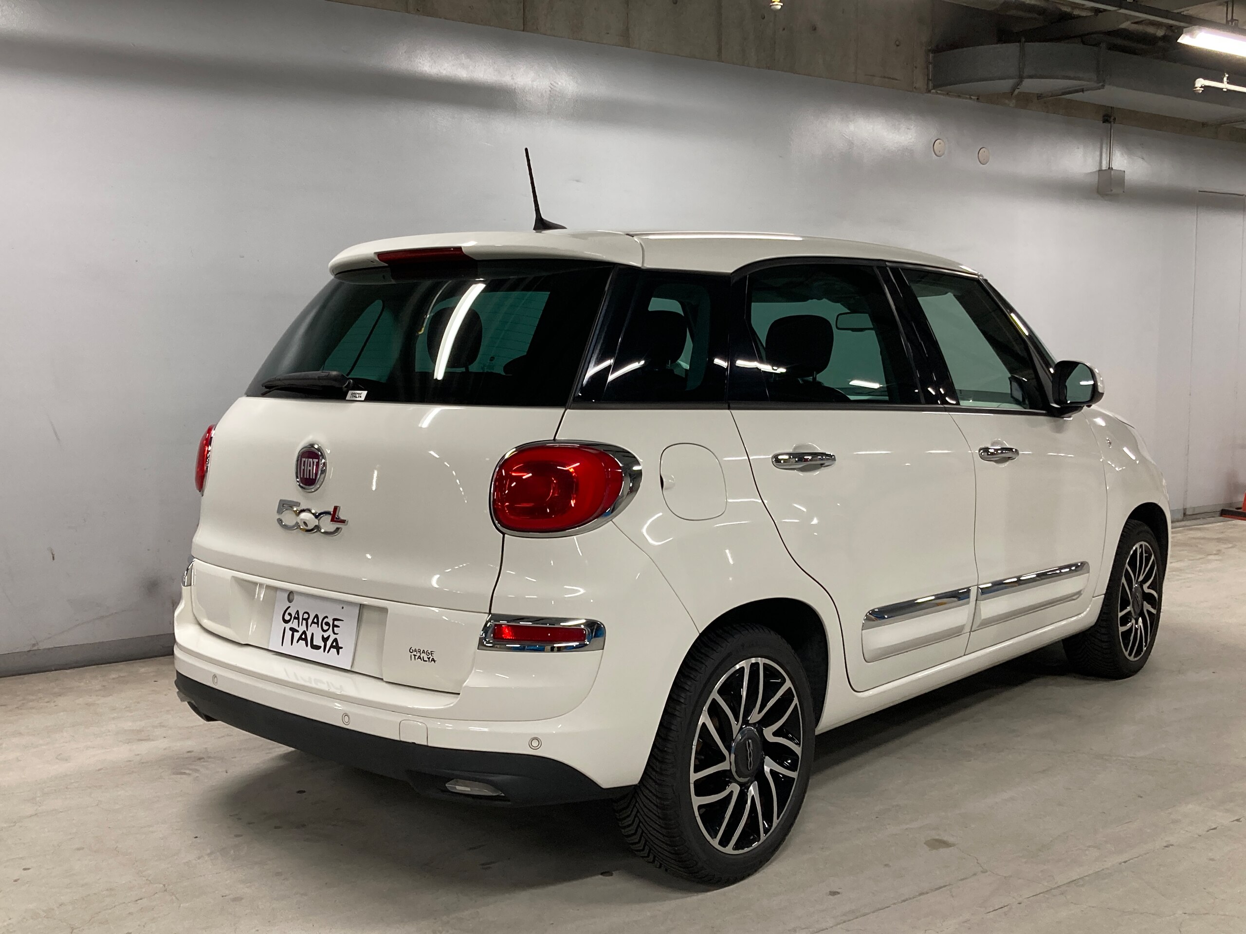 2021 Fiat 500L - 2021 فيات 500L