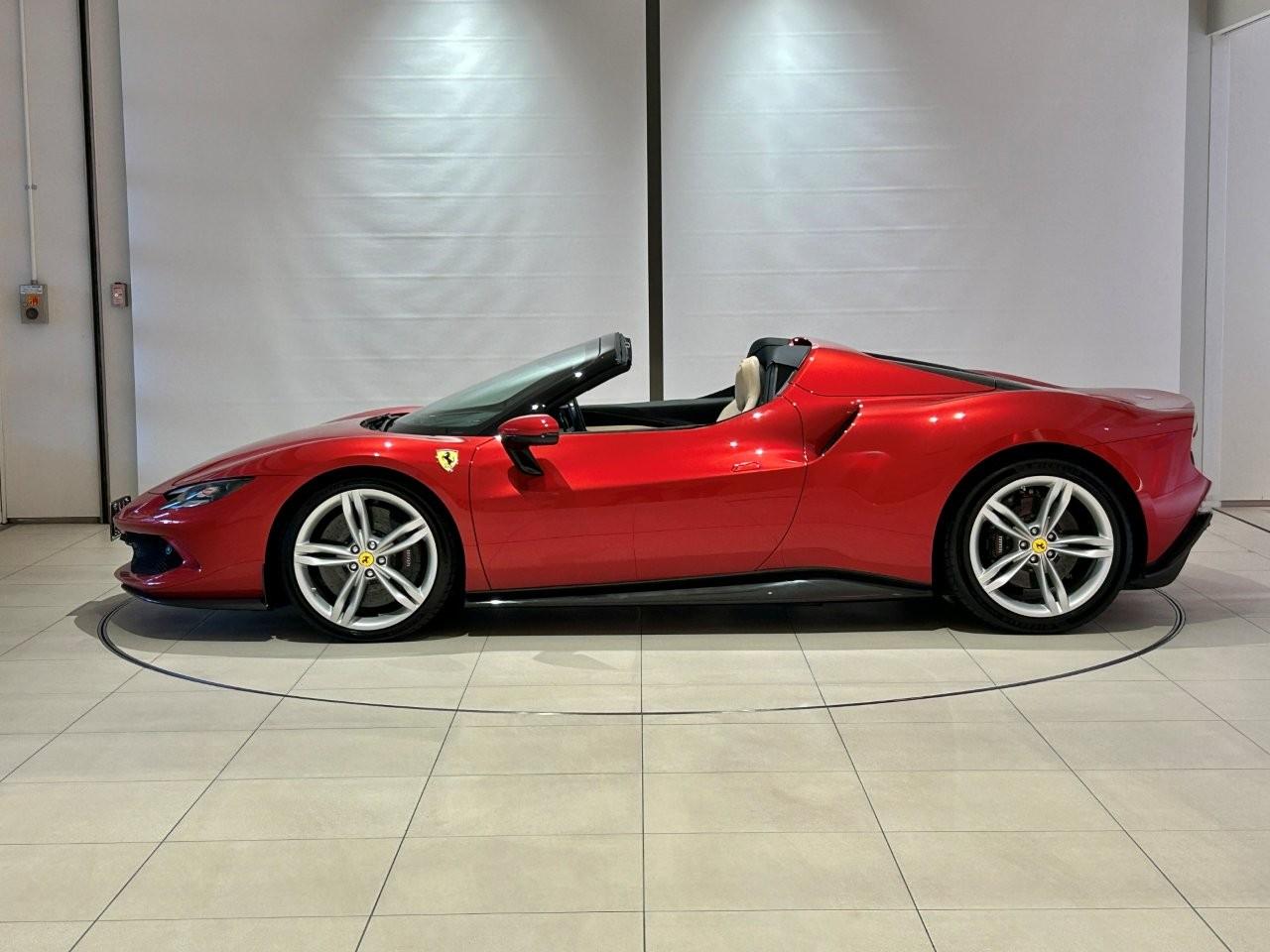 Ferrari 296 GTS