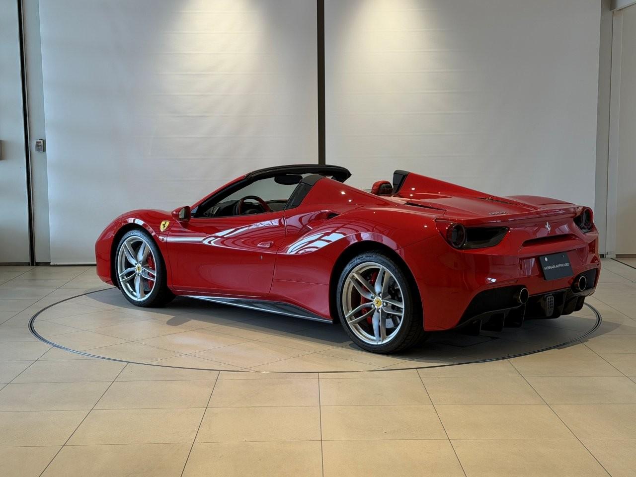 Ferrari 488 Spider