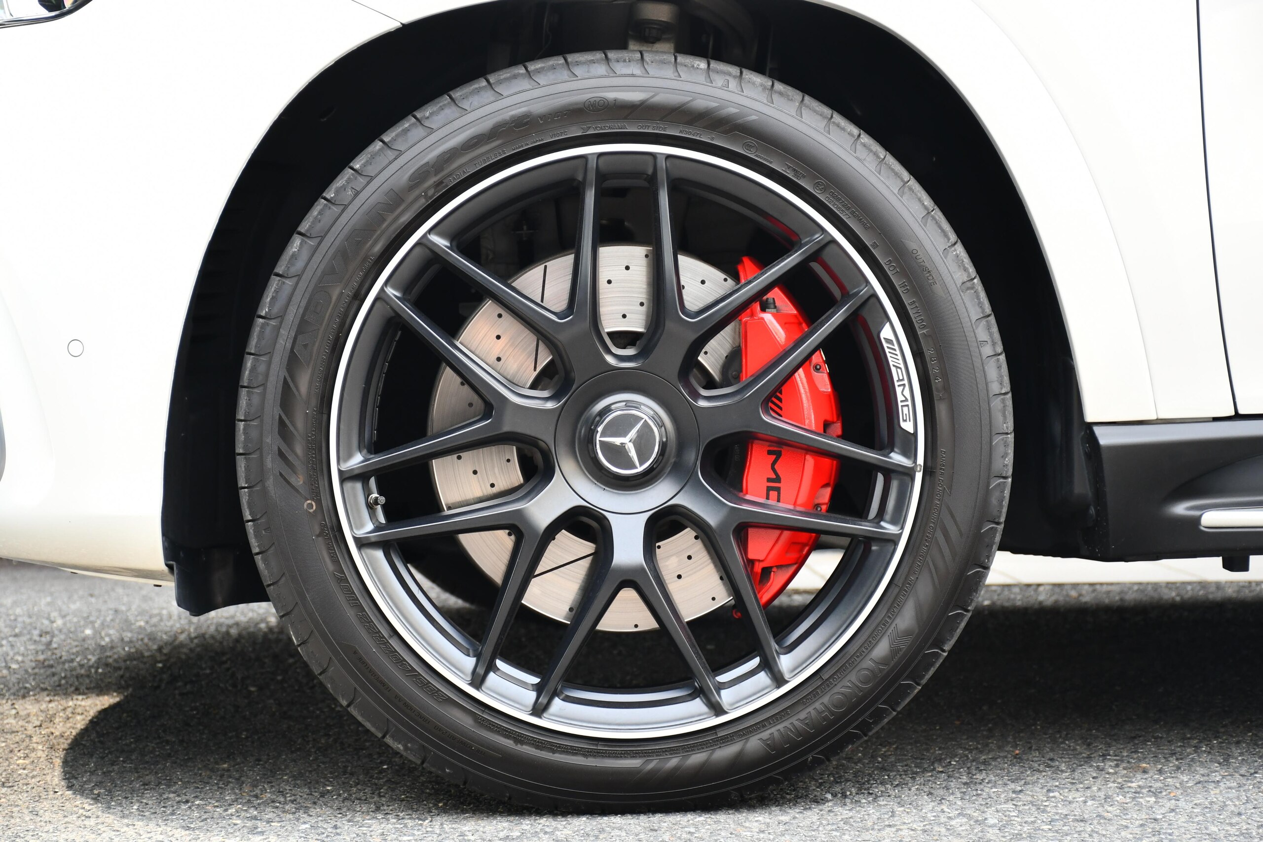 2021 Mercedes-AMG GLECoupe - メルセデスＡＭＧ GLEクーペ 63 S 4マチックプラス (ISG搭載モデル) 4WD AMGカーボンインテリア Burmesterハイエンド3Dサウンド AMG22インチAW パノラミックスライディンルーフ AMGカーボンステアリング HUD 温冷機能付きホルダー TVキャンセラー