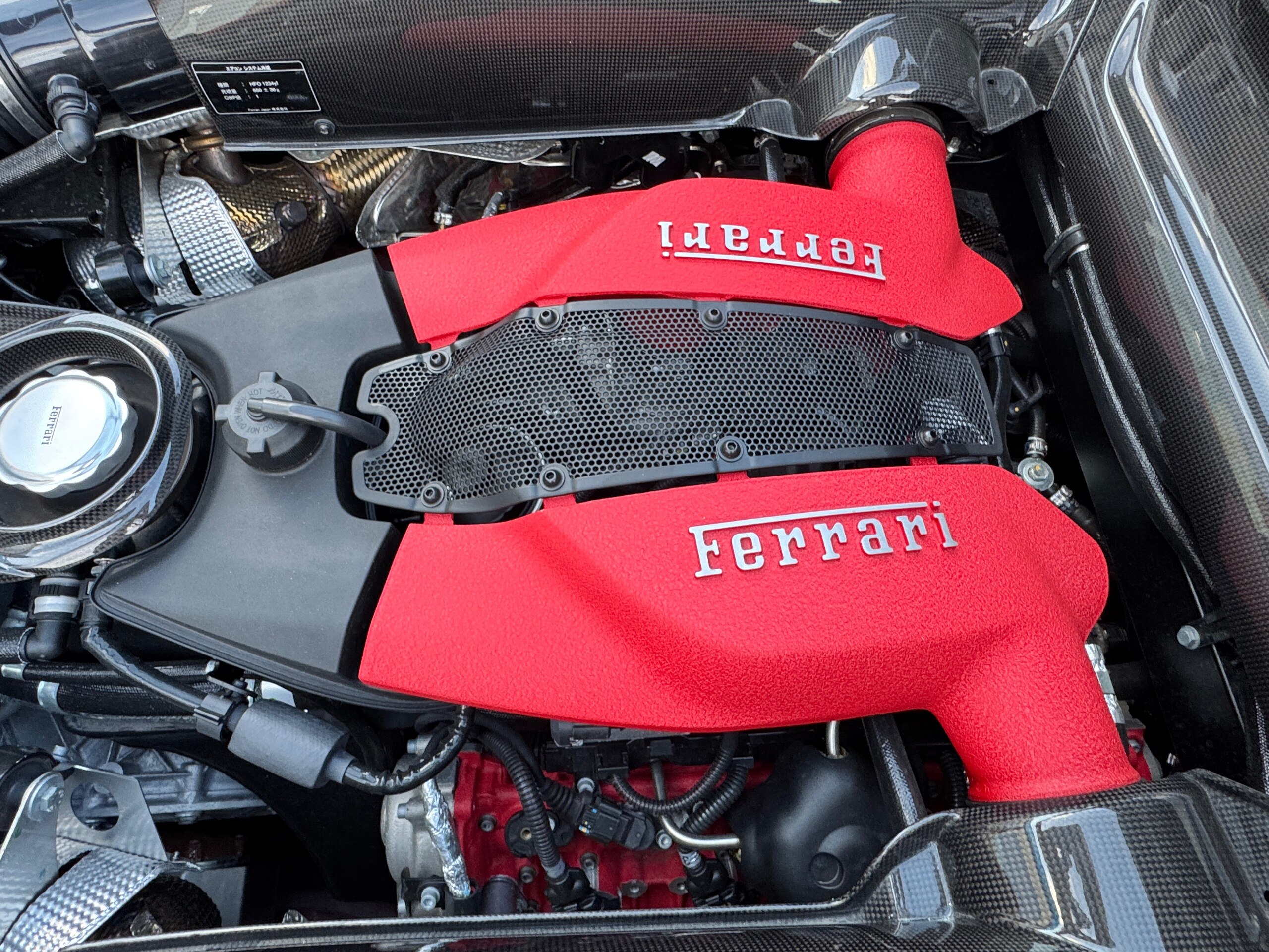 2021 Ferrari F8 Tributo - フェラーリ F8トリブート F1 DCT カーボンレーシングLEDハンドル フルプロテクションフィルムボディ フロントガラス JBLプレミアムHi-Fiシステム Scuderia Ferrariフェンダーエンブレム イエローレブカウンター