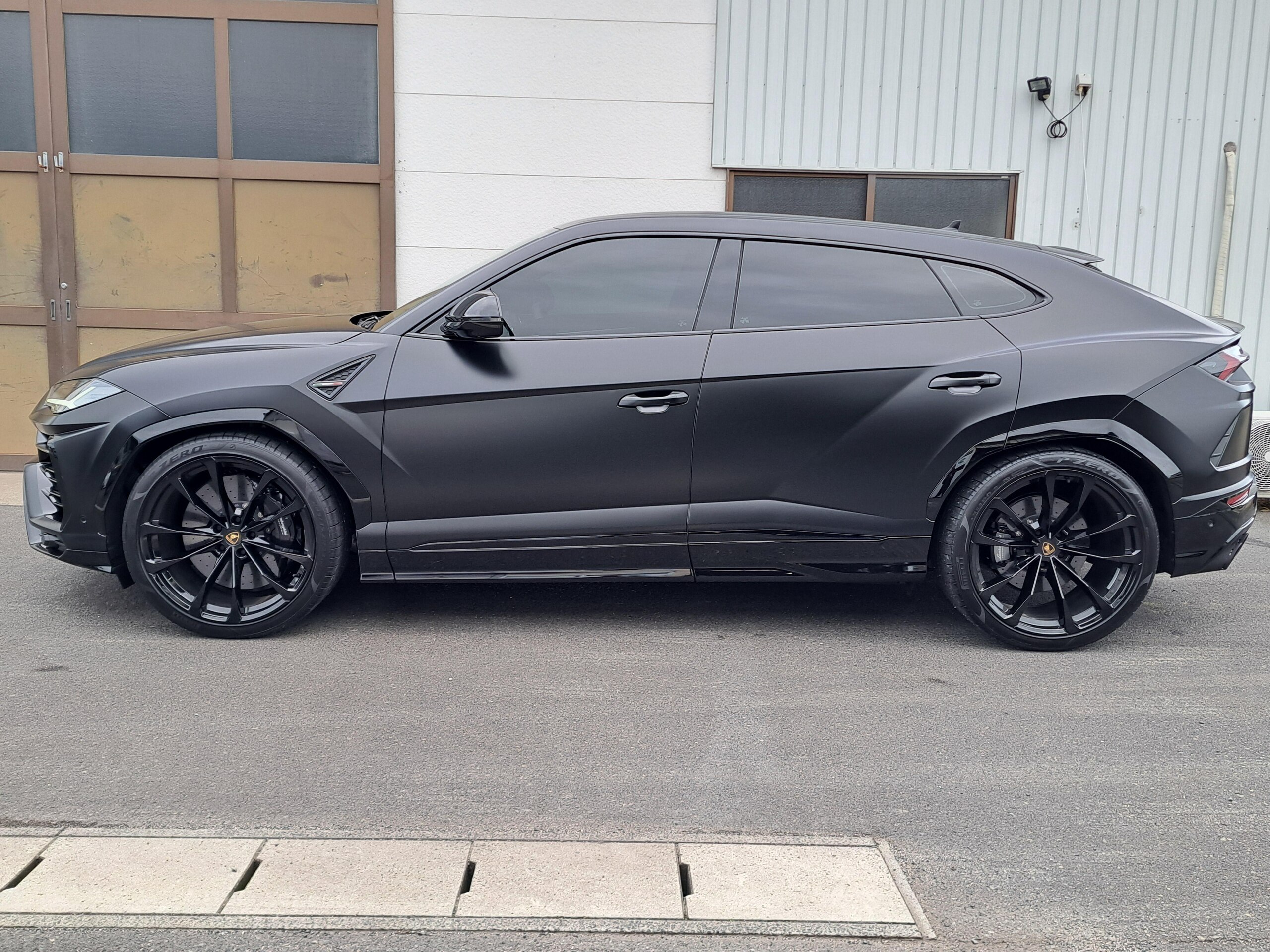 2021 Lamborghini Urus - 2021 لامبورغيني Urus