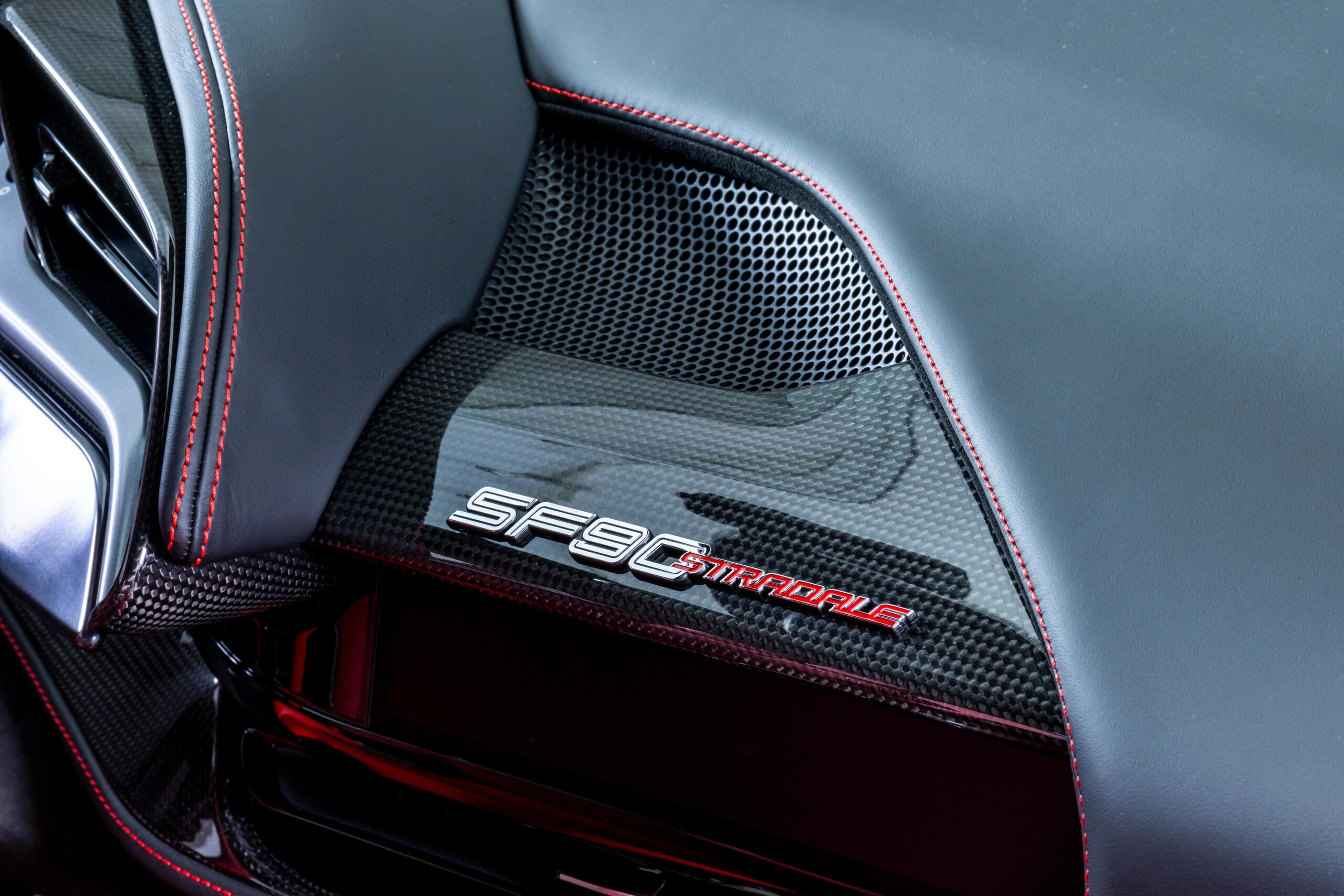 2022 Ferrari SF90 Stradale - 2022 فيراري SF90 Stradale