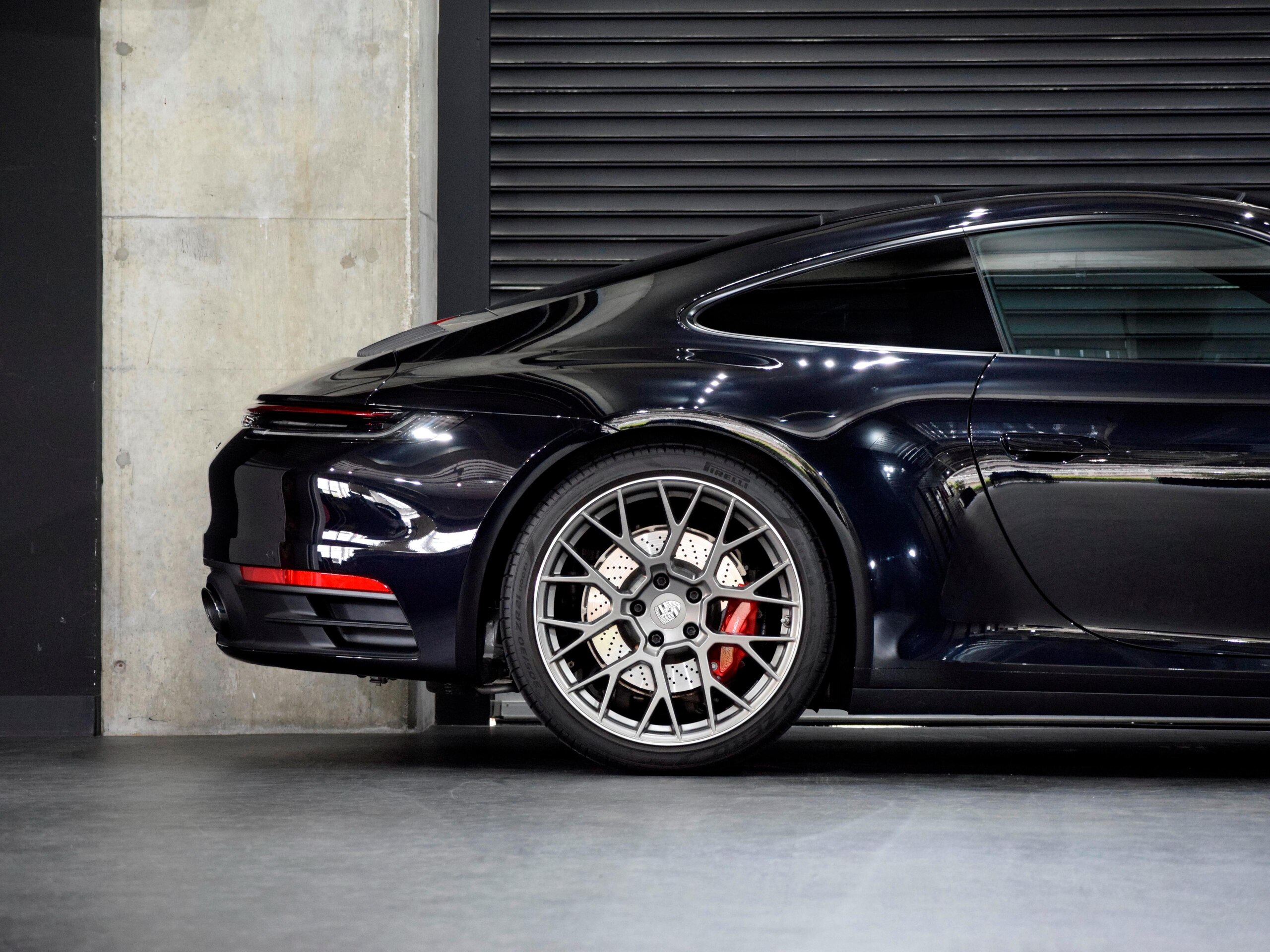 2022 Porsche 911 - ポルシェ 911 カレラ4S PDK 左ハンドル スポーツクロノPKG スポーツエキゾースト ツートーンレザーインテリア 20/21inRSスパイダーAW PASM LEDマトリクスヘッドライト ベンチレーションシート ヒータ付GTステアリング ACC BOSE 禁煙