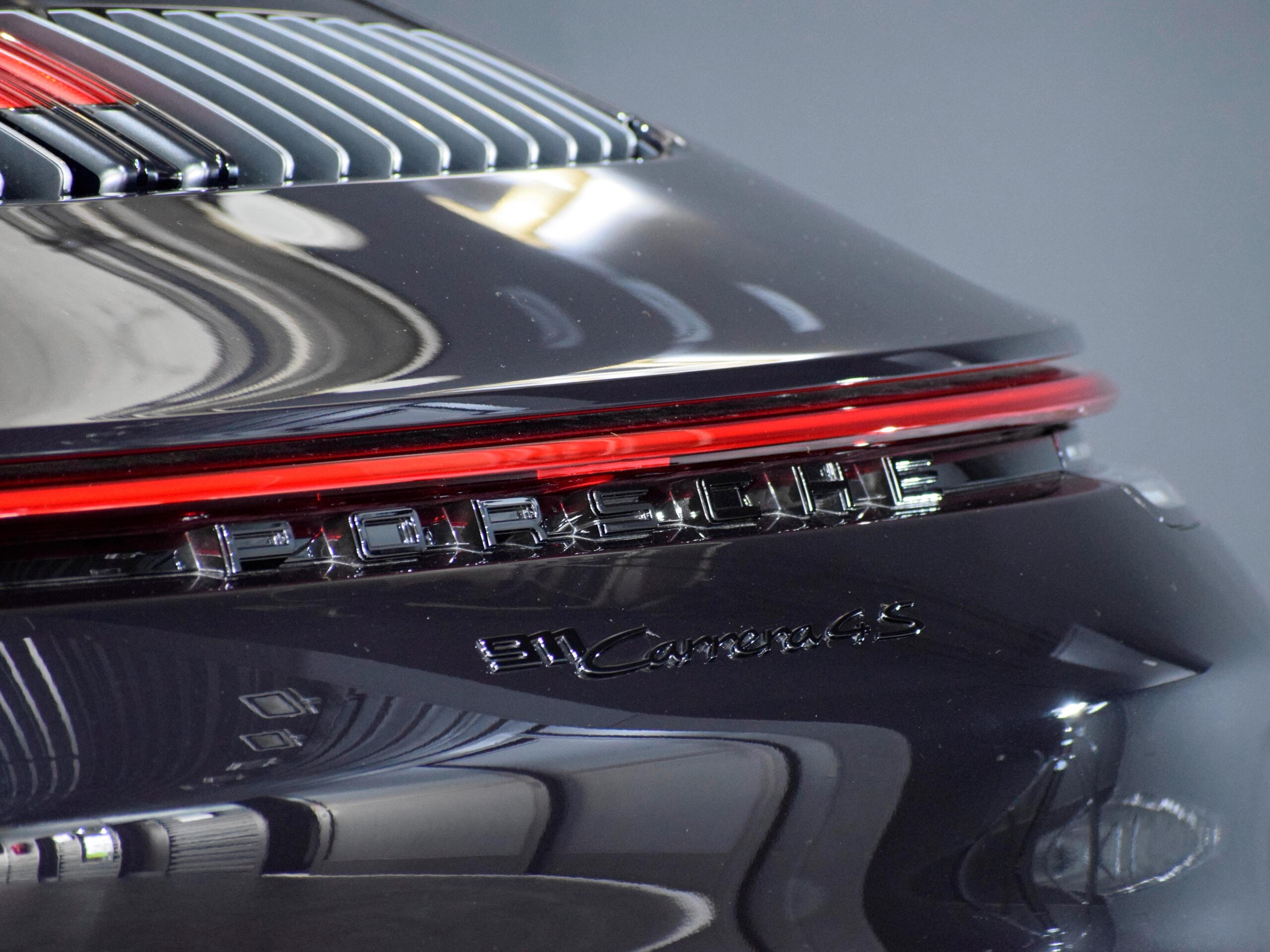 2022 Porsche 911 - ポルシェ 911 カレラ4S PDK 左ハンドル スポーツクロノPKG スポーツエキゾースト ツートーンレザーインテリア 20/21inRSスパイダーAW PASM LEDマトリクスヘッドライト ベンチレーションシート ヒータ付GTステアリング ACC BOSE 禁煙