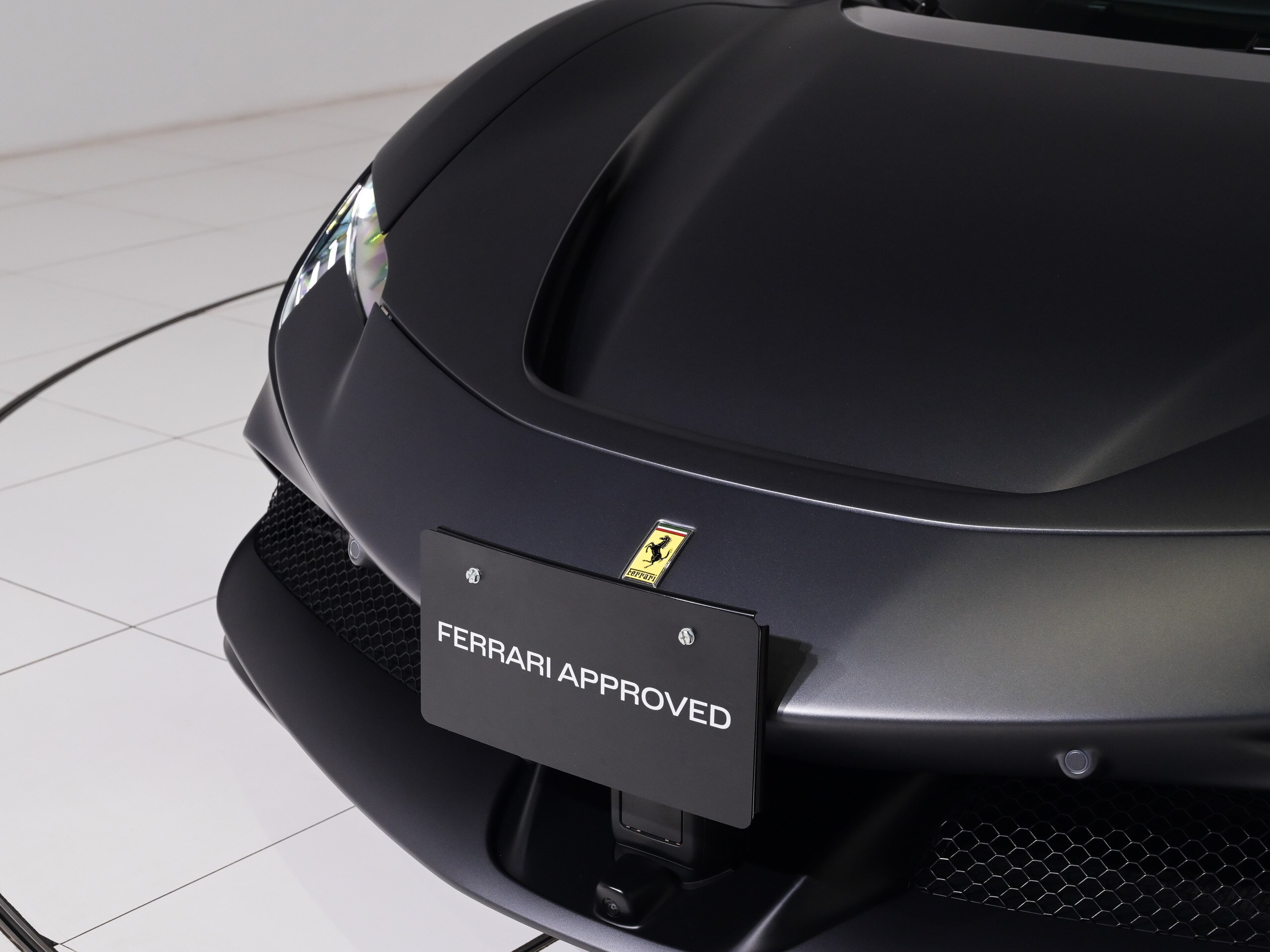 2022 Ferrari SF90 Stradale - フェラーリ SF90ストラダーレ F1 DCT E4WD カーボンファイバーレーシングシート 20インチ・ダイアモンド研磨仕上・スポーツホイール(鍛造) Appleカープレイ LED付カーボンファイバー製ドライバーゾーン カーボンファイバー製ダッシュボード