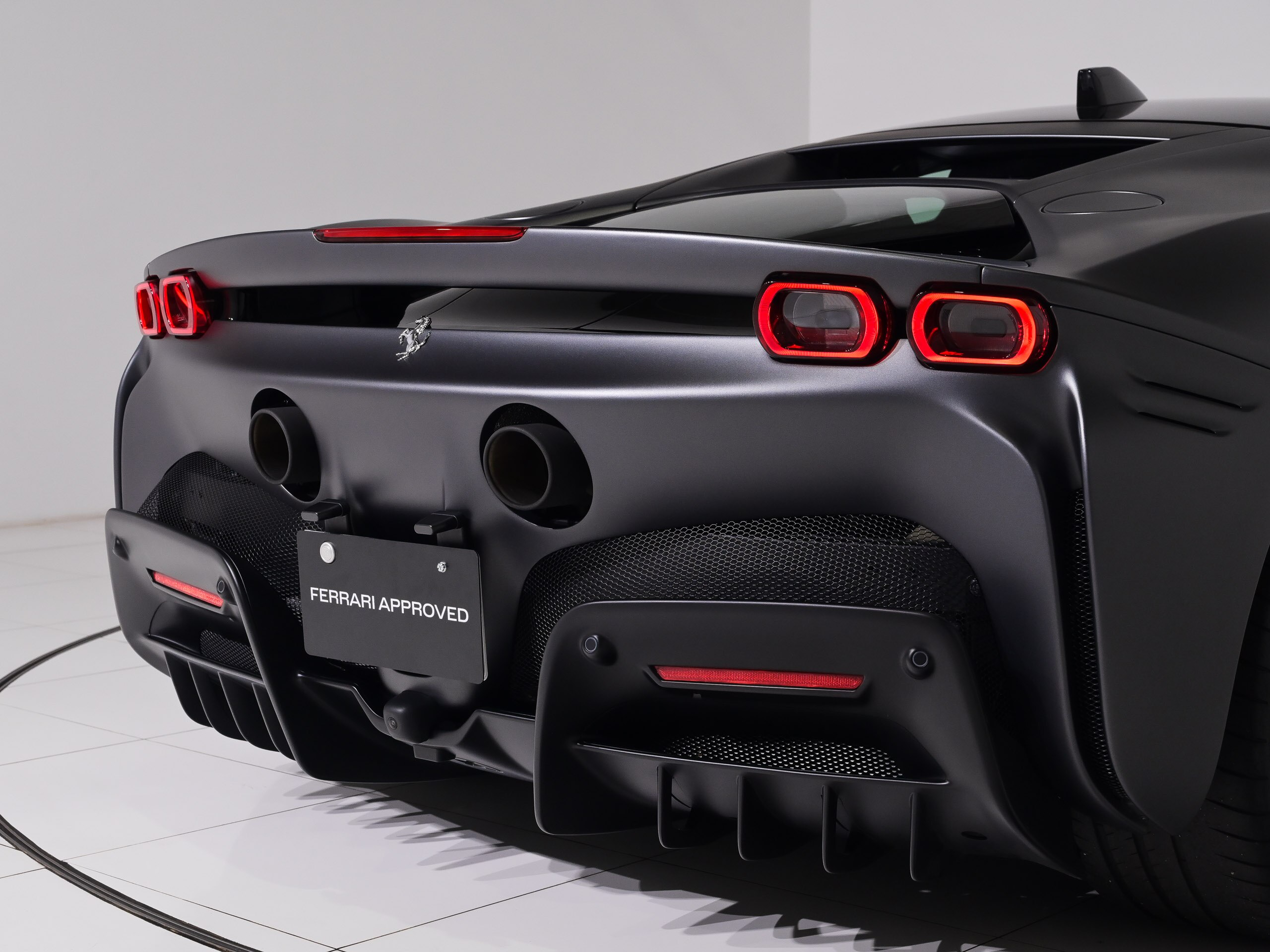 2022 Ferrari SF90 Stradale - フェラーリ SF90ストラダーレ F1 DCT E4WD カーボンファイバーレーシングシート 20インチ・ダイアモンド研磨仕上・スポーツホイール(鍛造) Appleカープレイ LED付カーボンファイバー製ドライバーゾーン カーボンファイバー製ダッシュボード